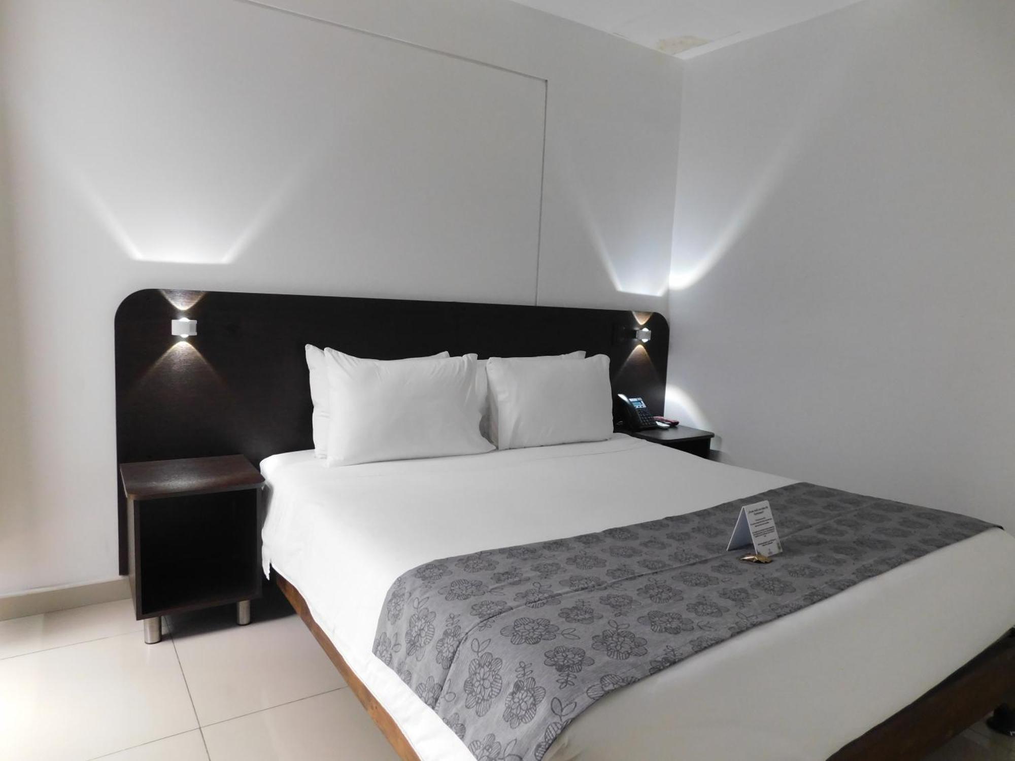 Acqua Hotel Medellin