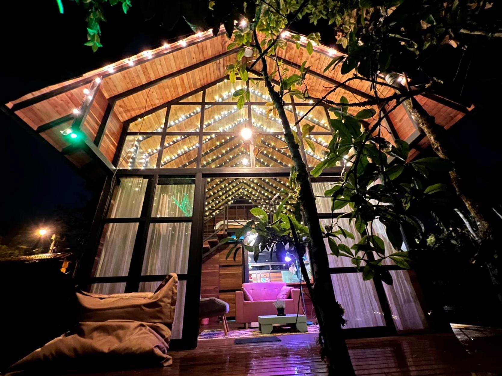 Chalet Boutique Cocuyos Santa Elena. *
