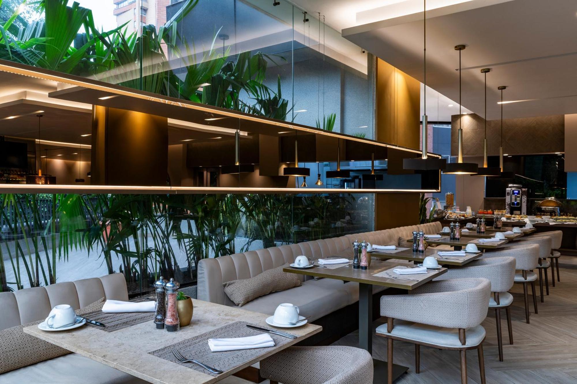 York Luxury By Preferred Hotel