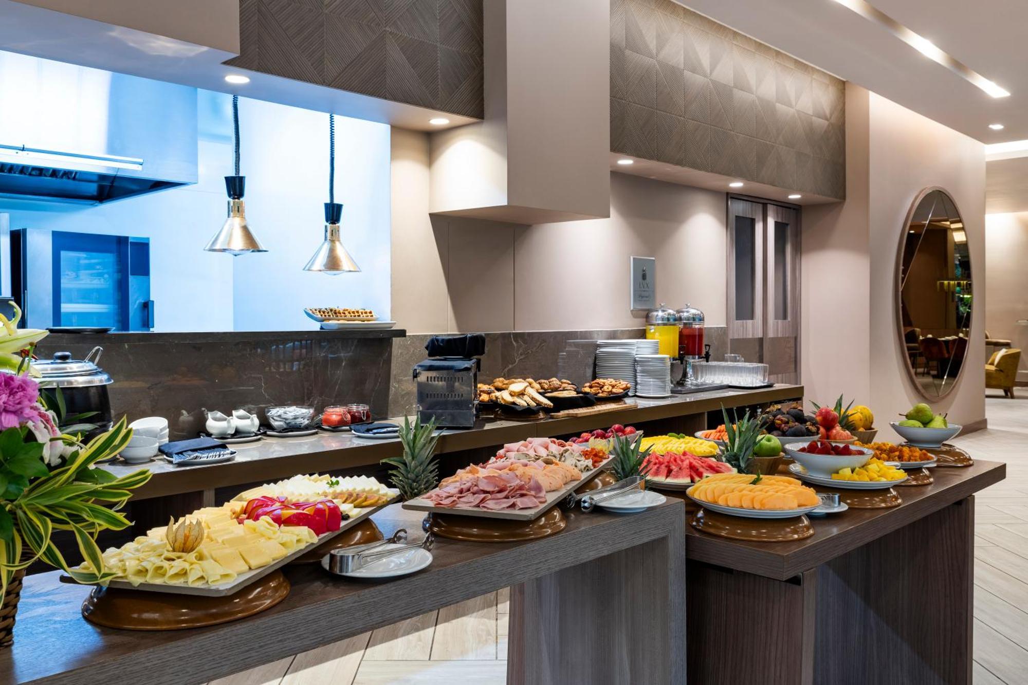 York Luxury By Preferred 5*