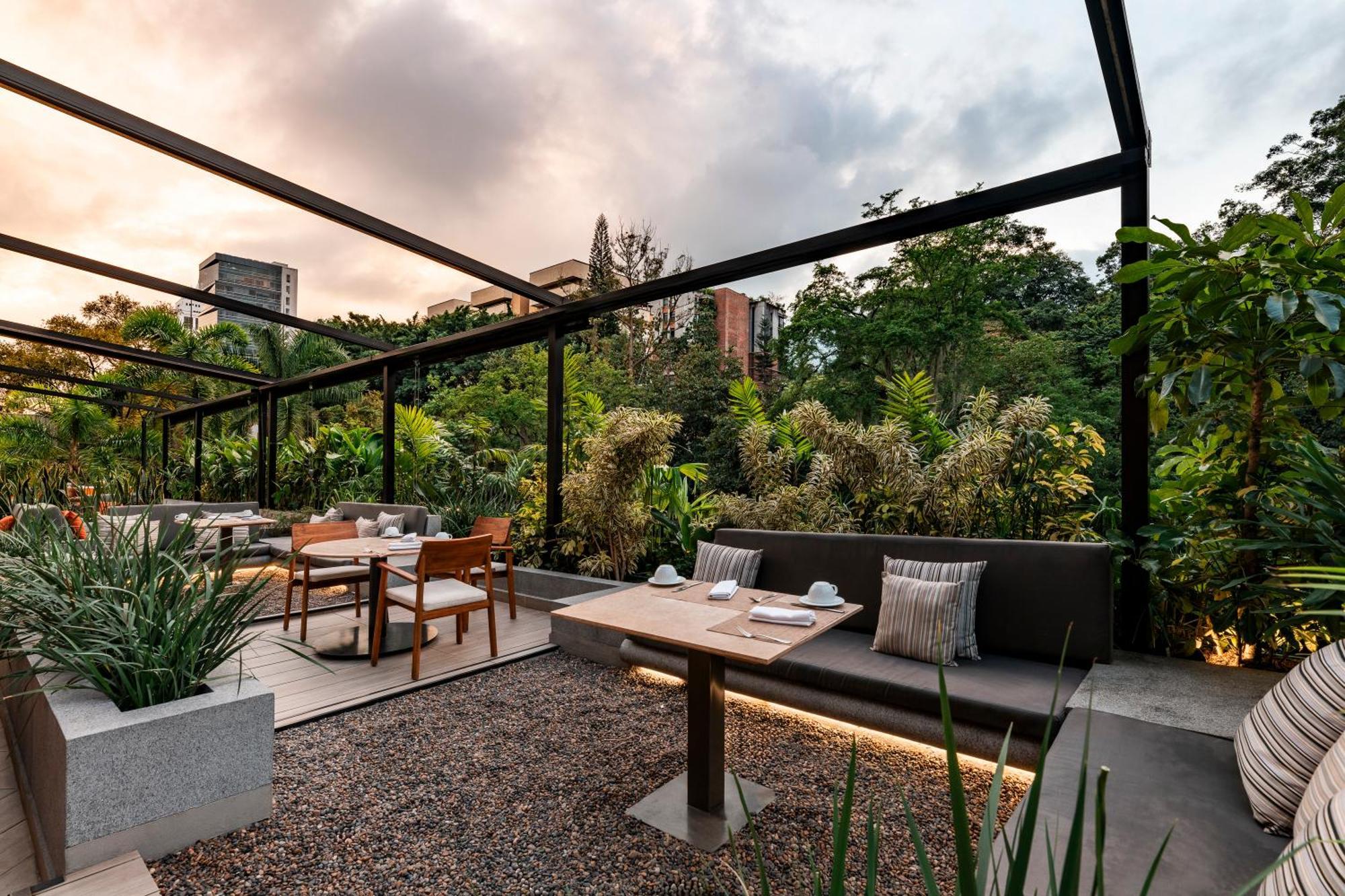 Hotel York Luxury By Preferred Medellín