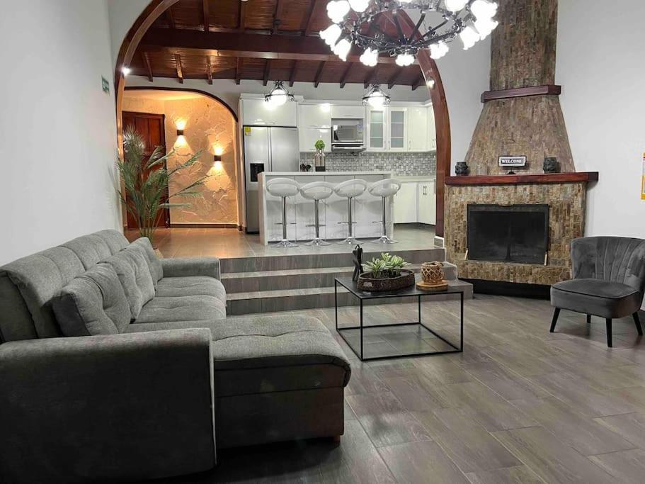 Villa Palos Altos