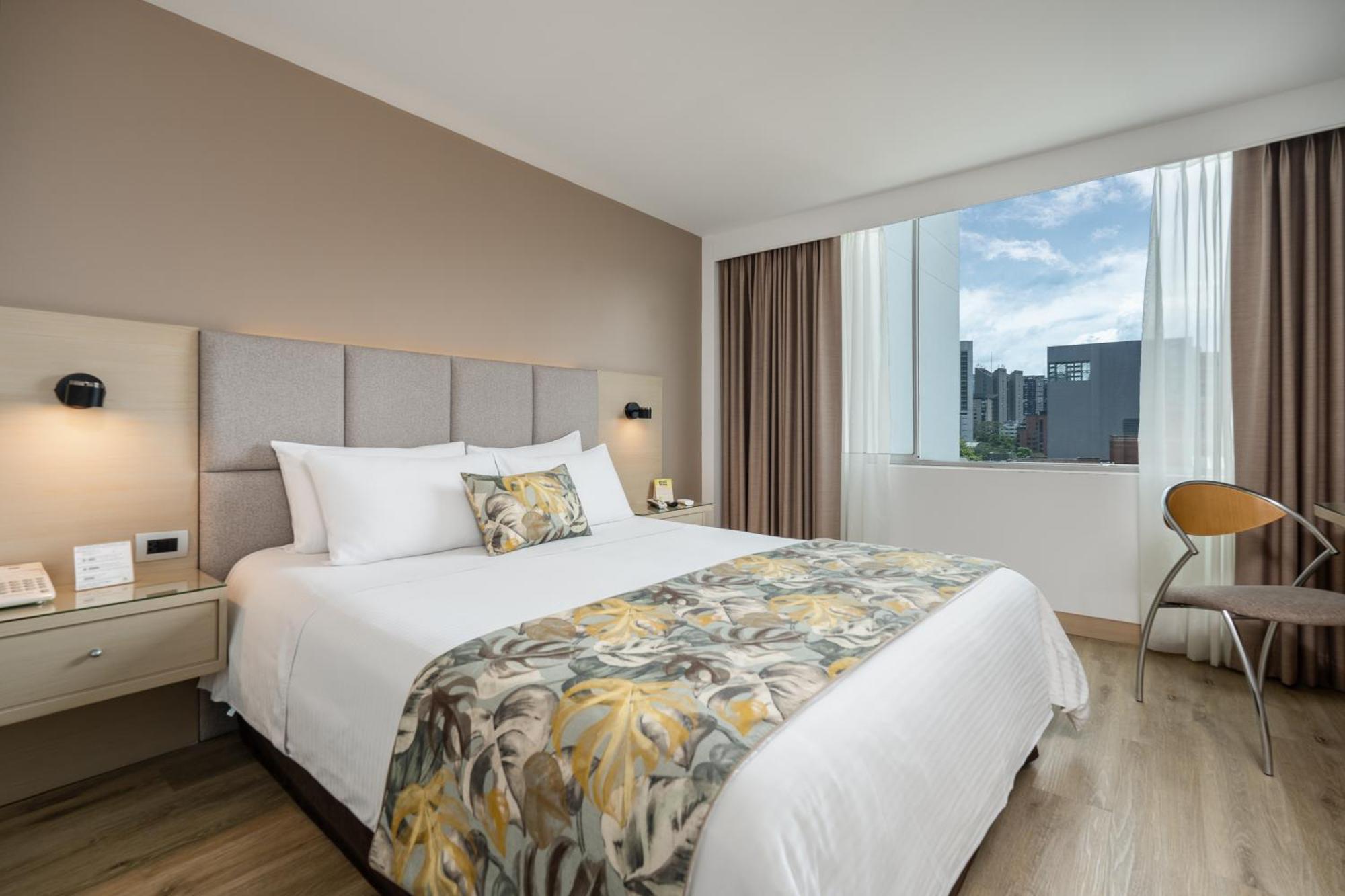 Novelty 4* Medellín