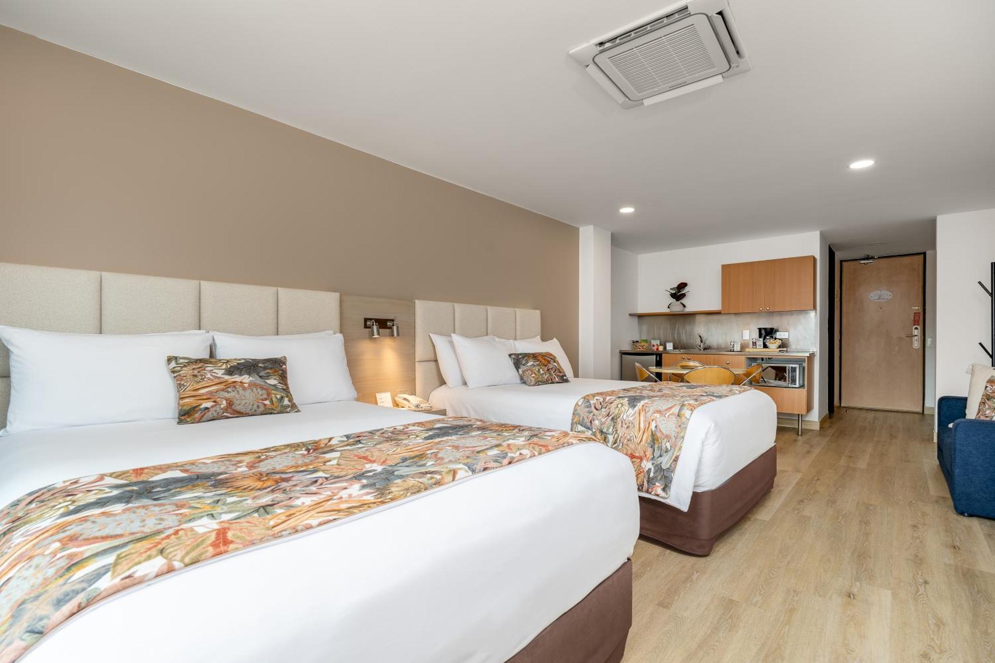 Novelty Hotel