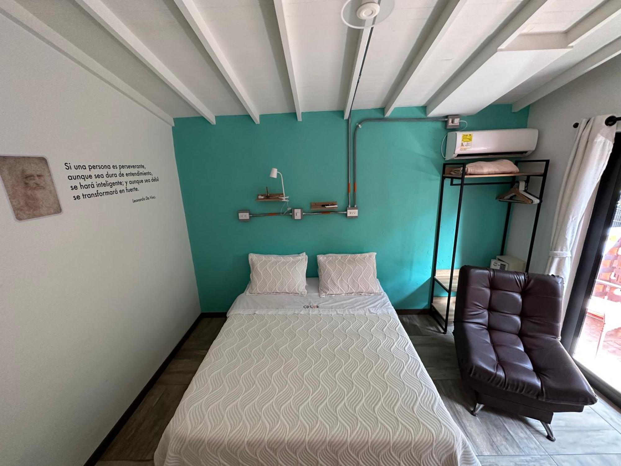 Colinkhouse Hotel