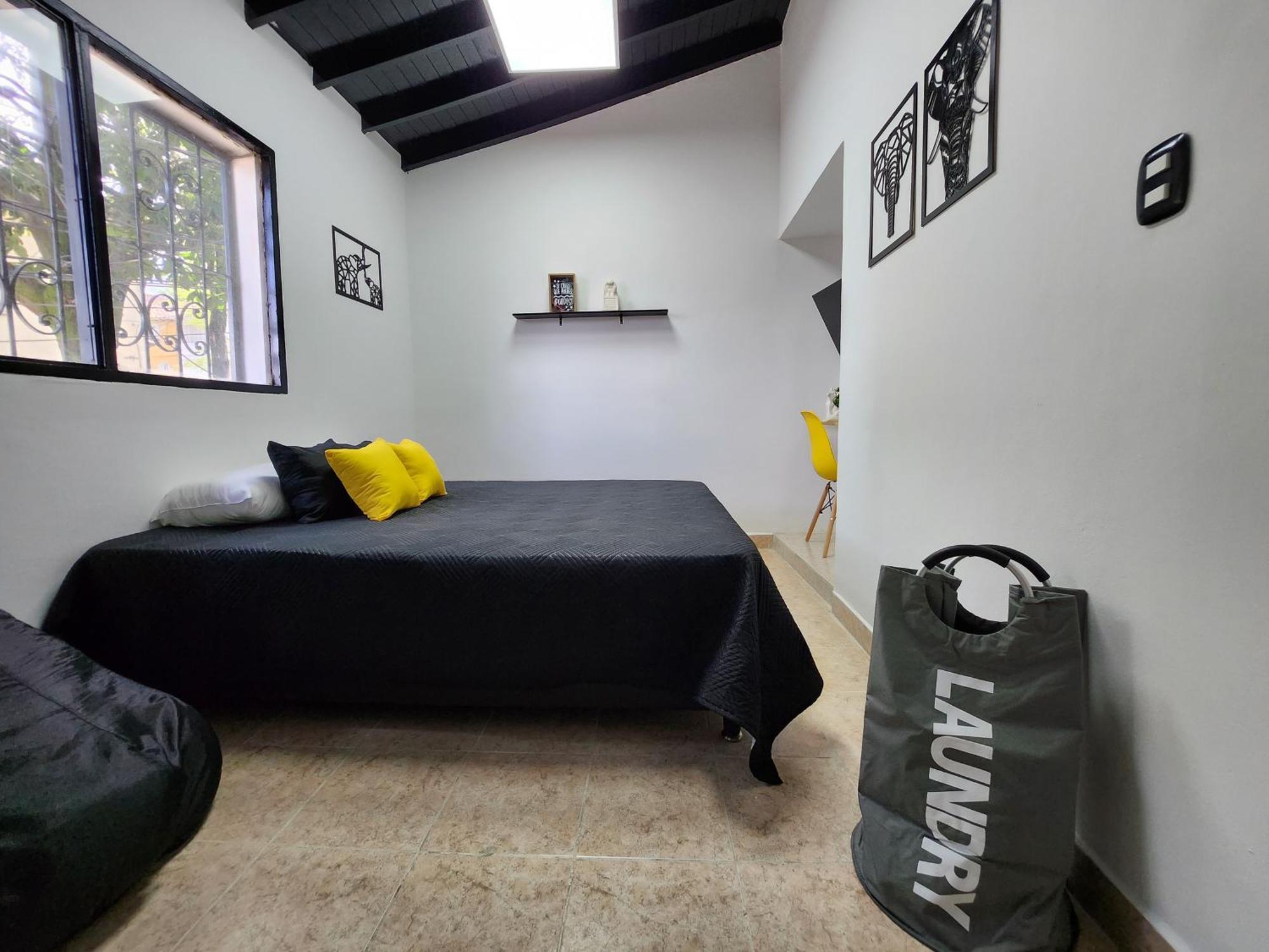 Hostal Prado Downtown *