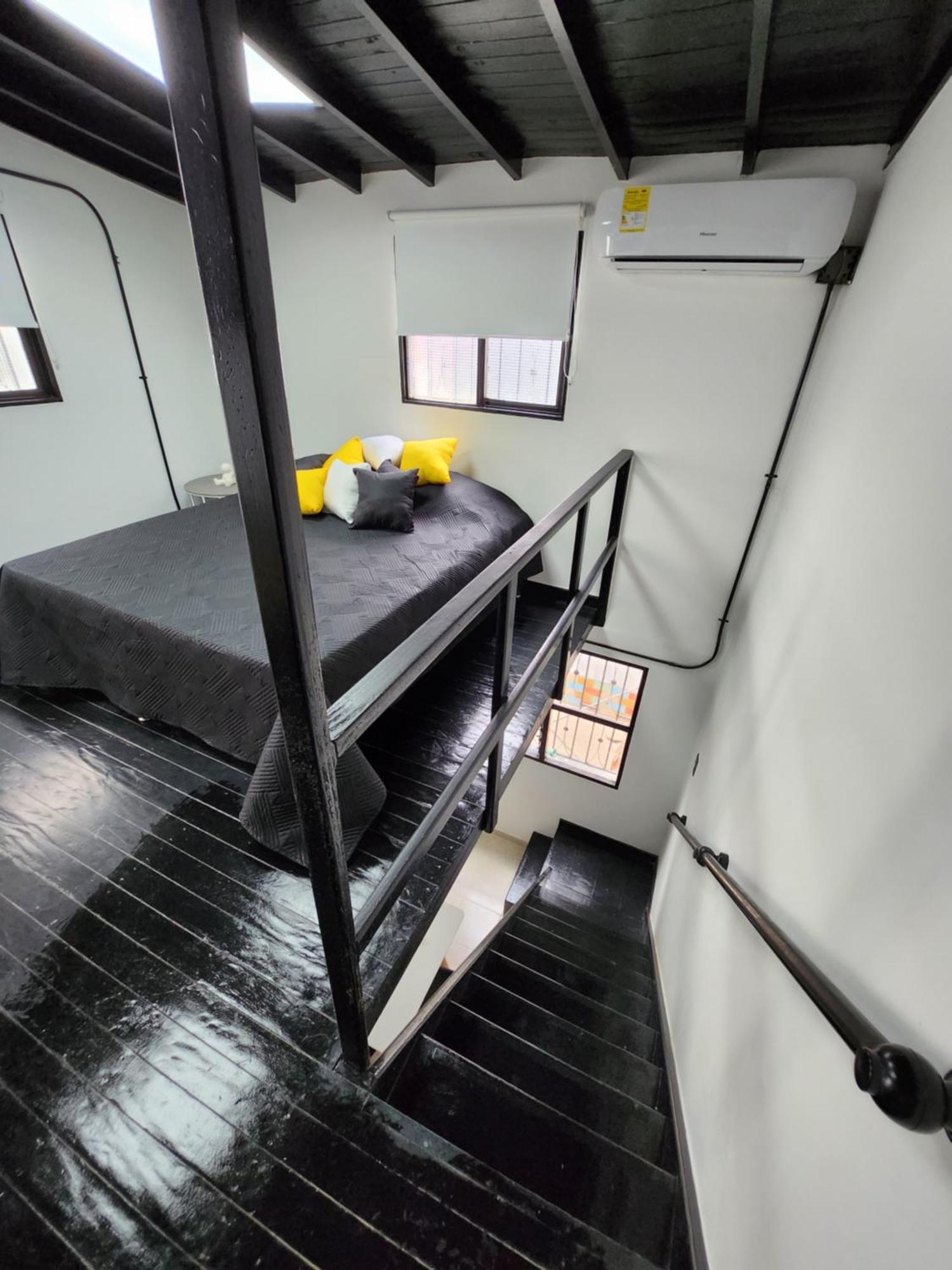 Hostal Prado Downtown *