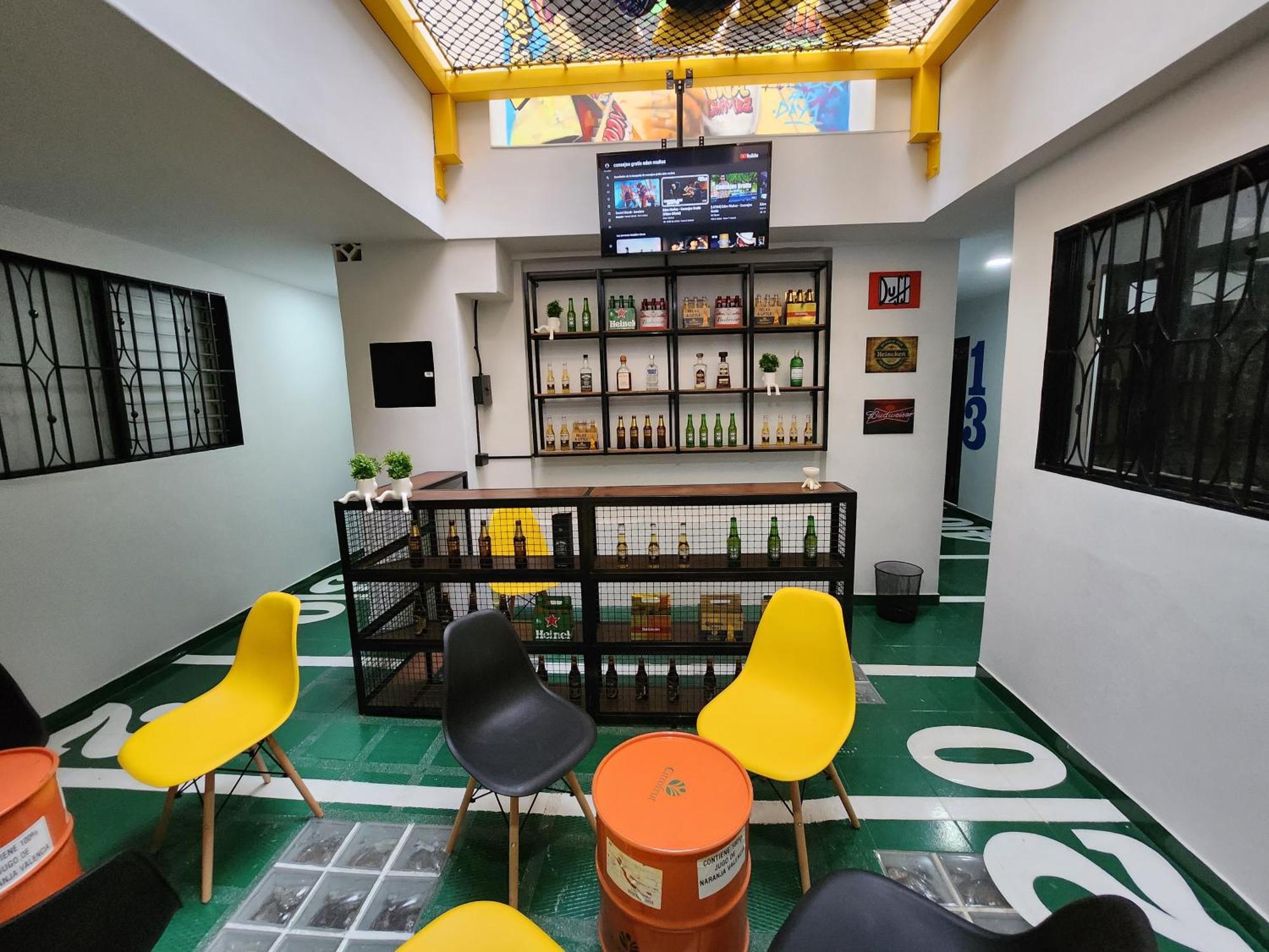 Prado Downtown Hostal *