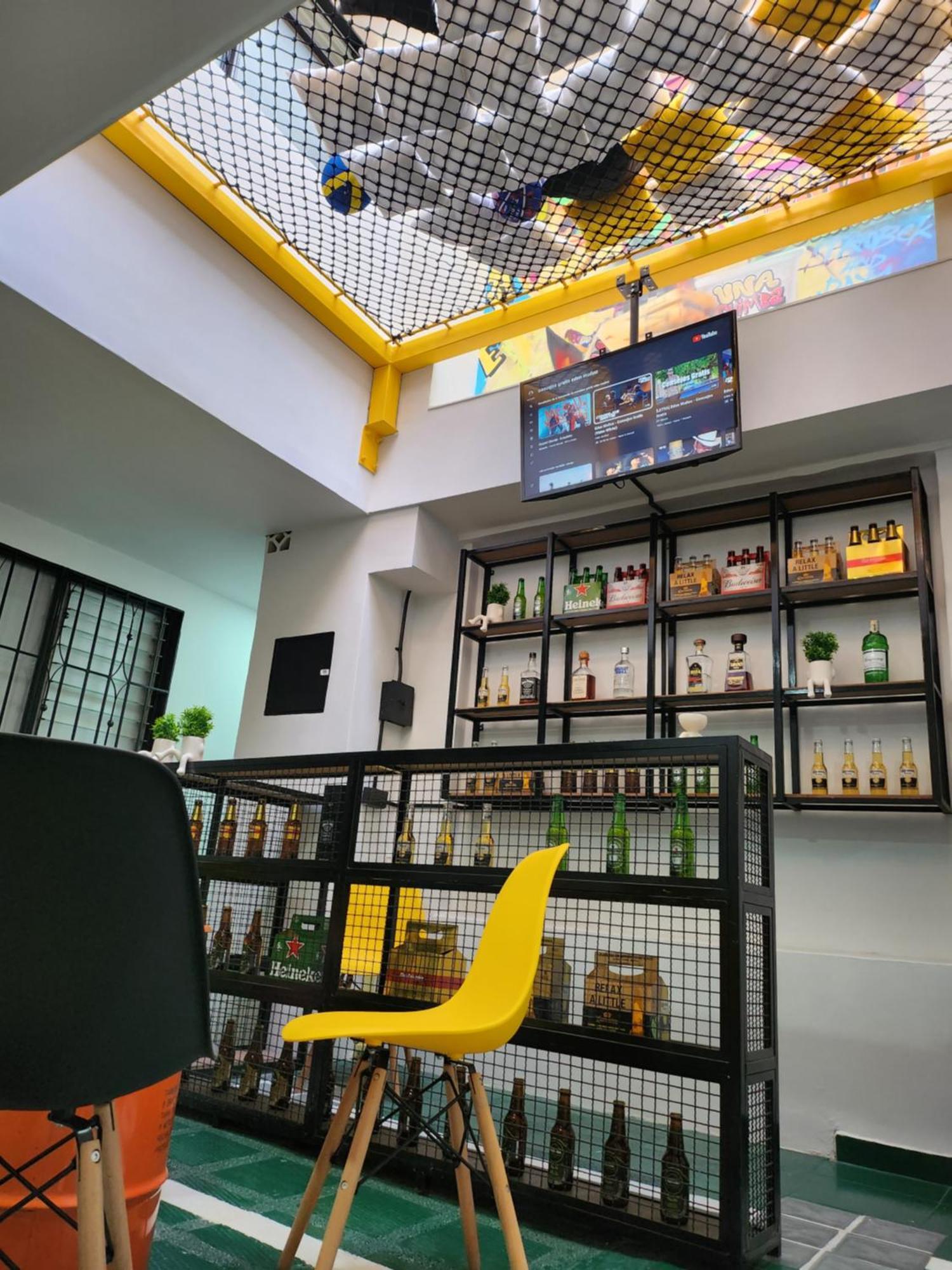 Hostal Prado Downtown *