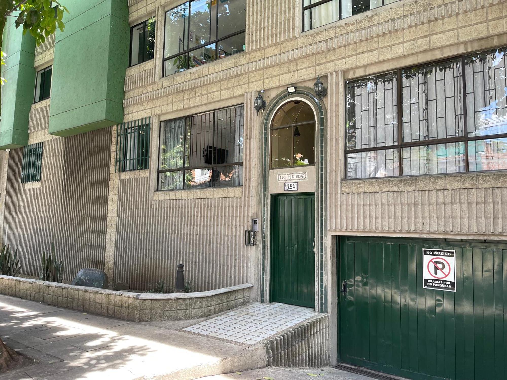 Apartamento Espacioso En Manila El Poblado