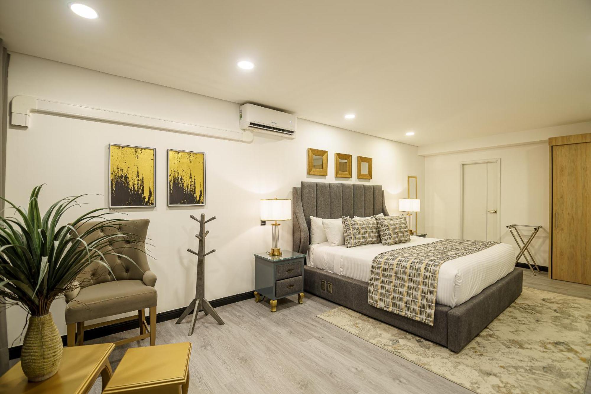 Hotel First Class Medellín