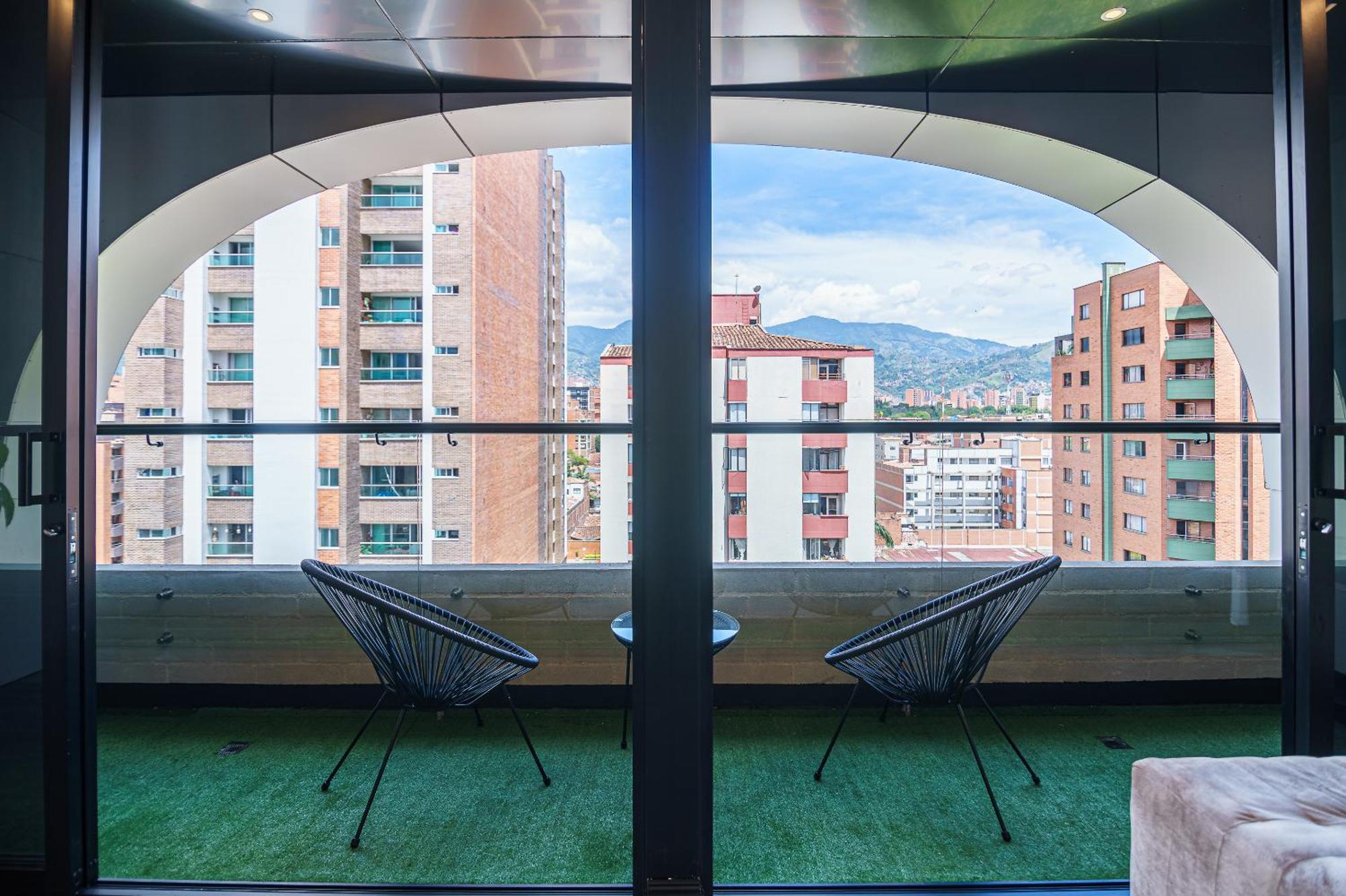 First Class Medellín