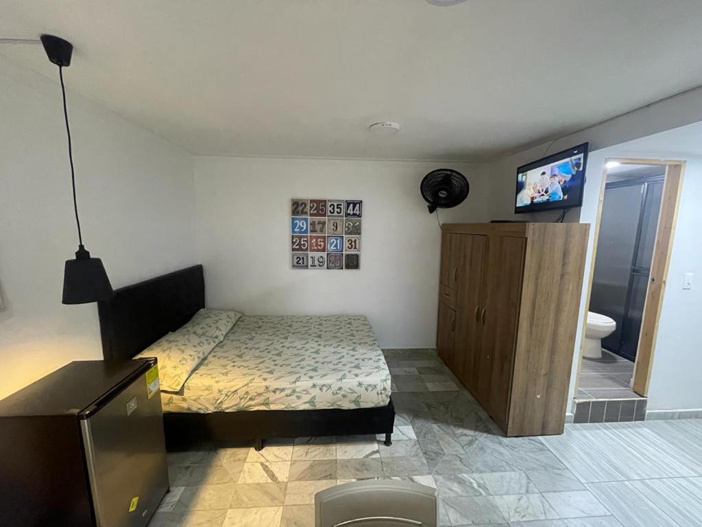 Apartamento Al Lado De La Unidad Deportiva De Belen Y A 10 Minutos De Plaza Mayor - 1 Apartamento
