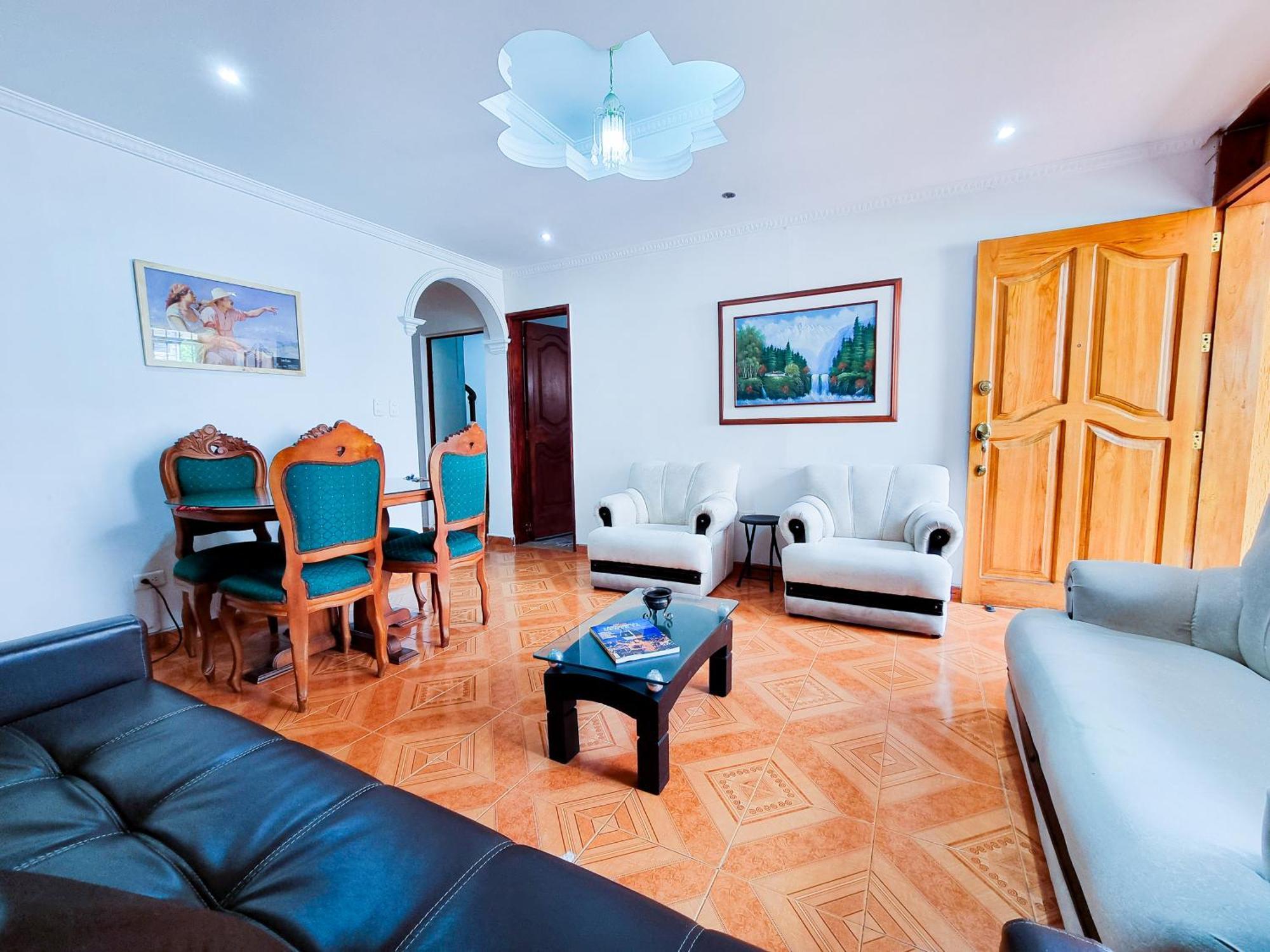 Comoda Casa Cerca Al Estadio Y Metro, Barrio Floresta, * Medellín
