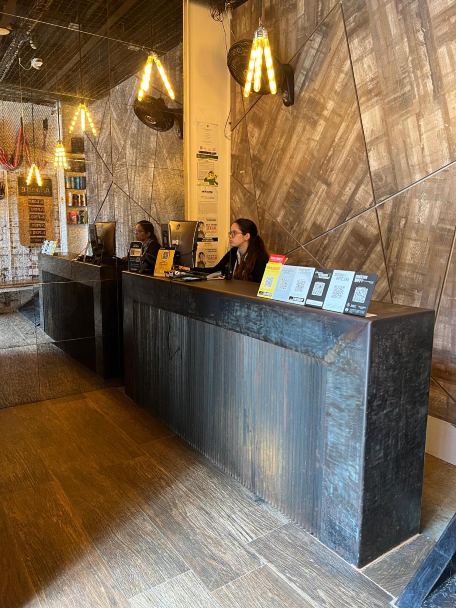 Lleras Park Concept Hotel 2*