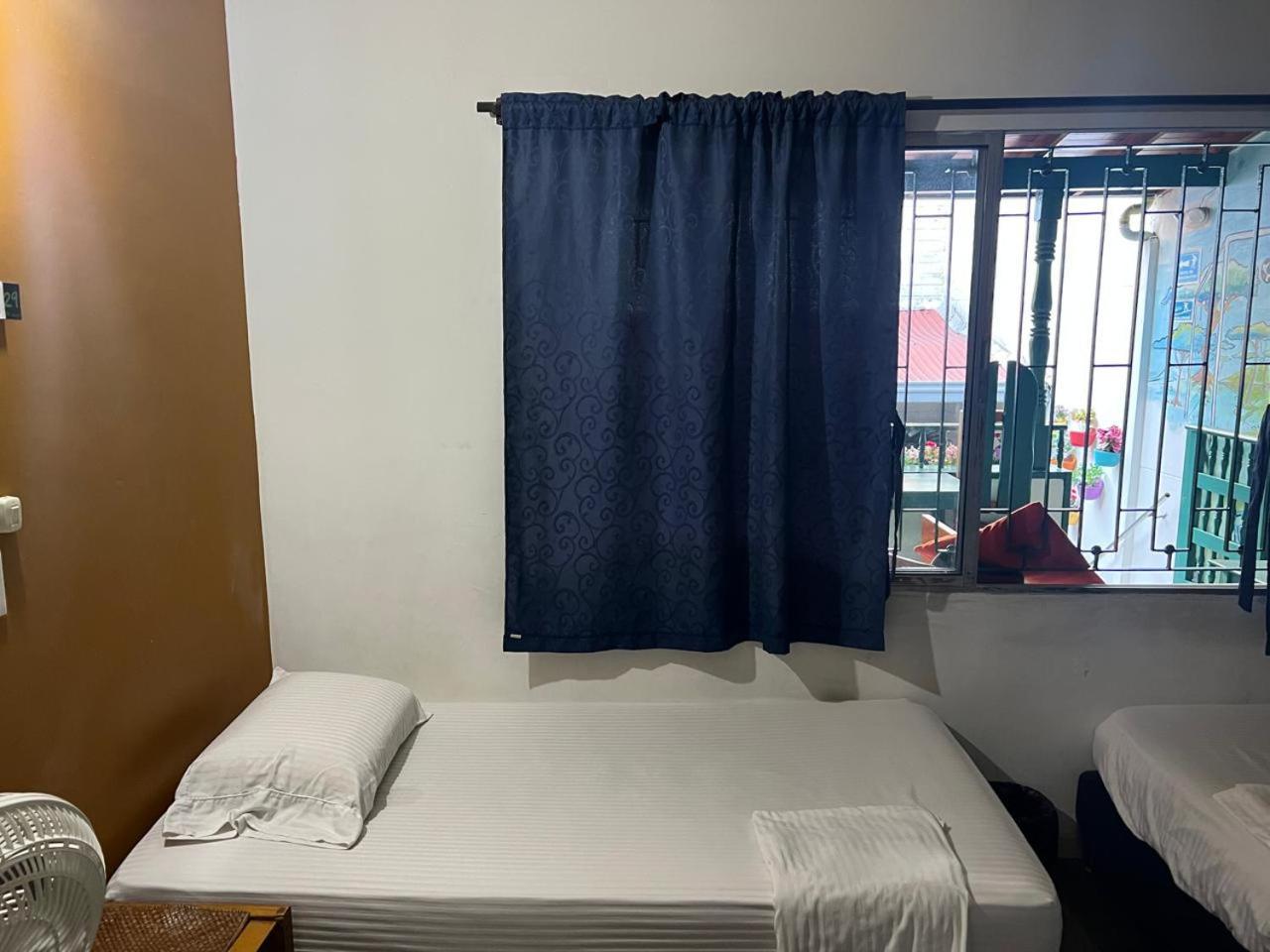 The Wandering Paisa (adults Only) Hostal