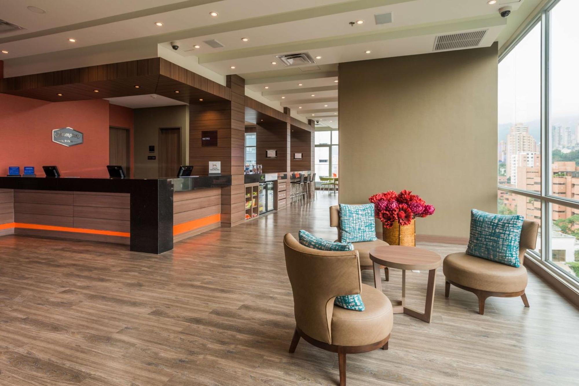 Hampton By Hilton 4*