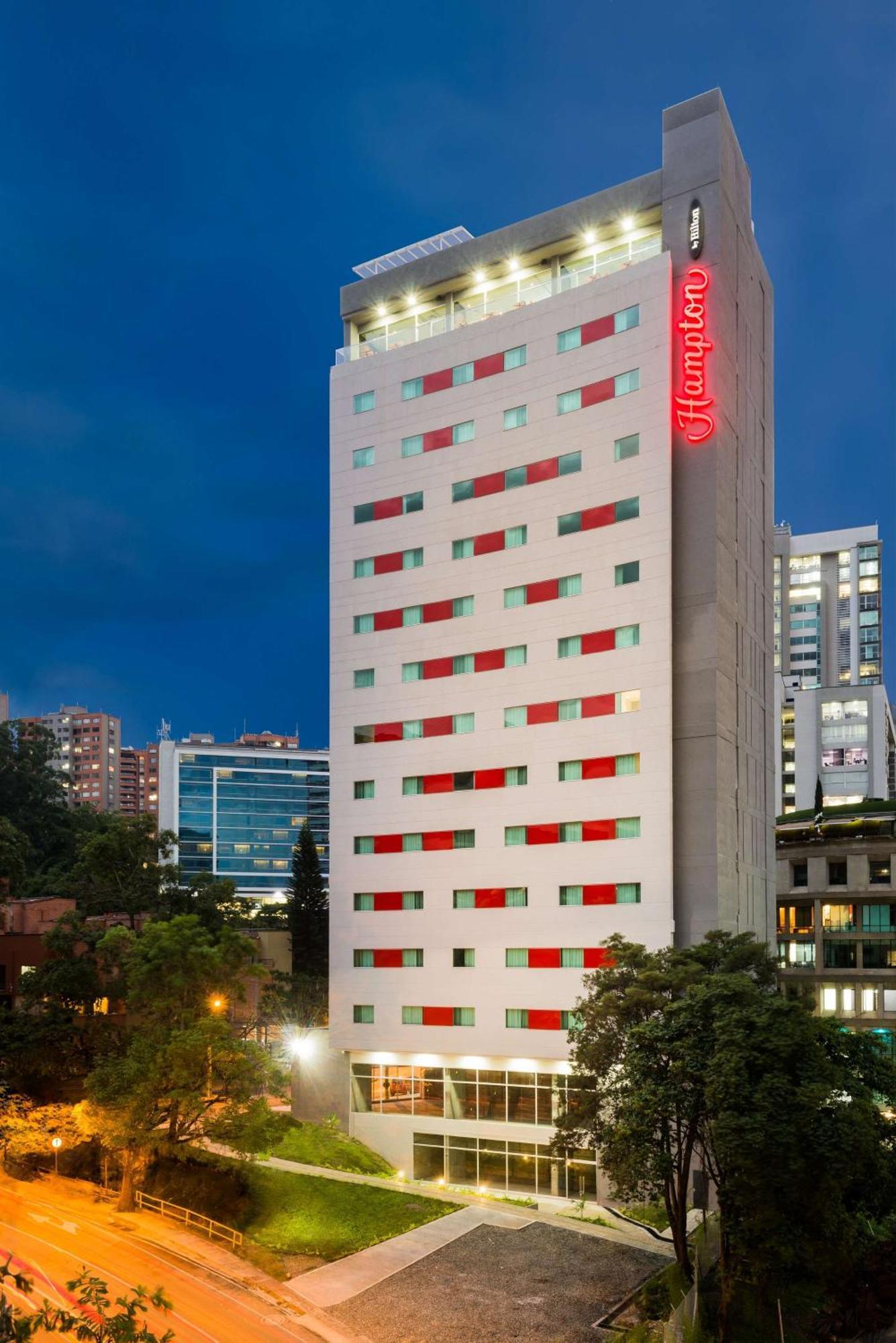 Hampton By Hilton Hotel 4*