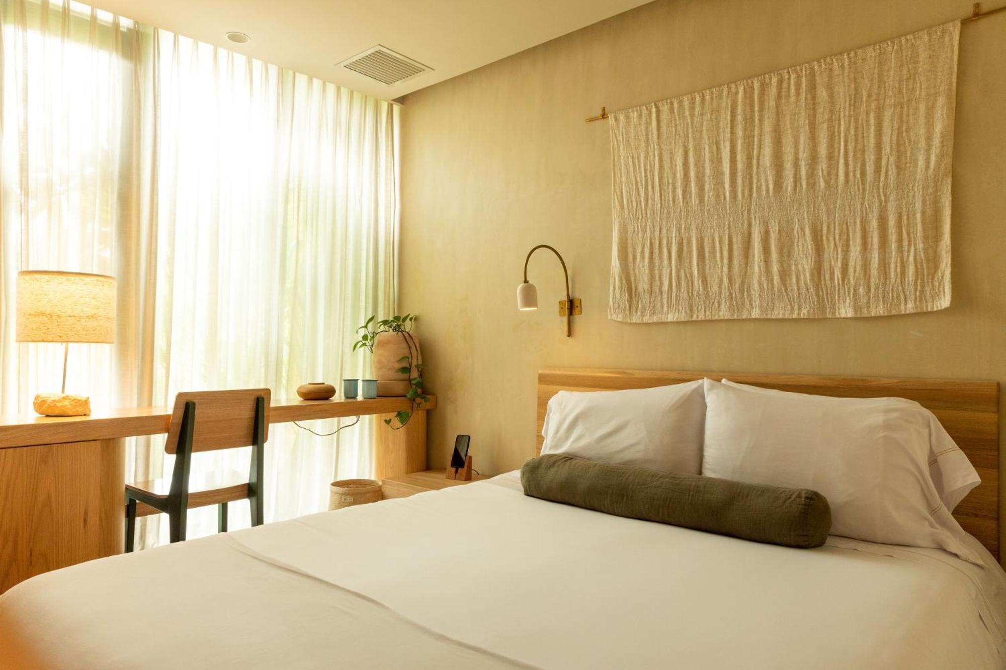 Hotel 23