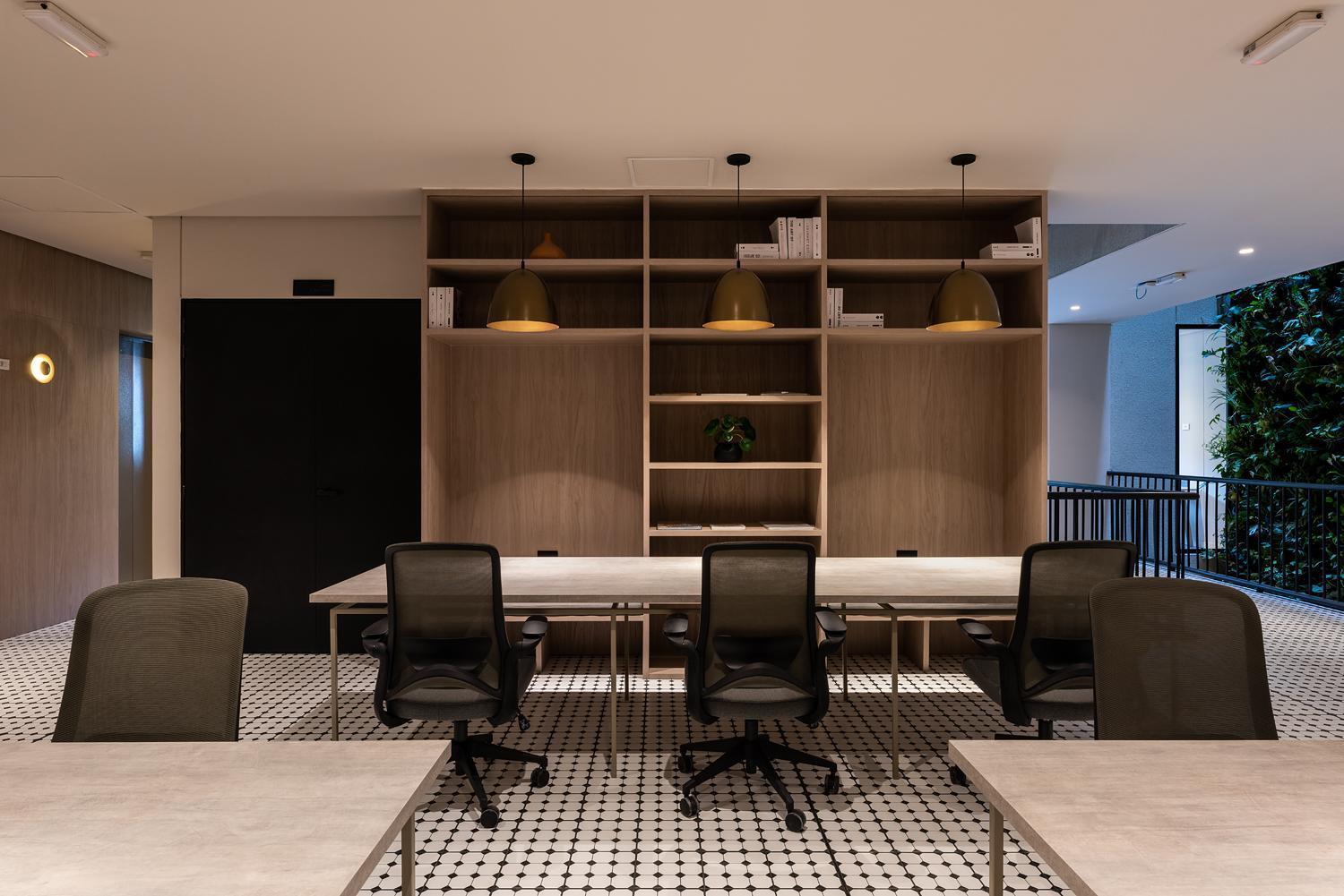 Hotel Nakua & Work 4*