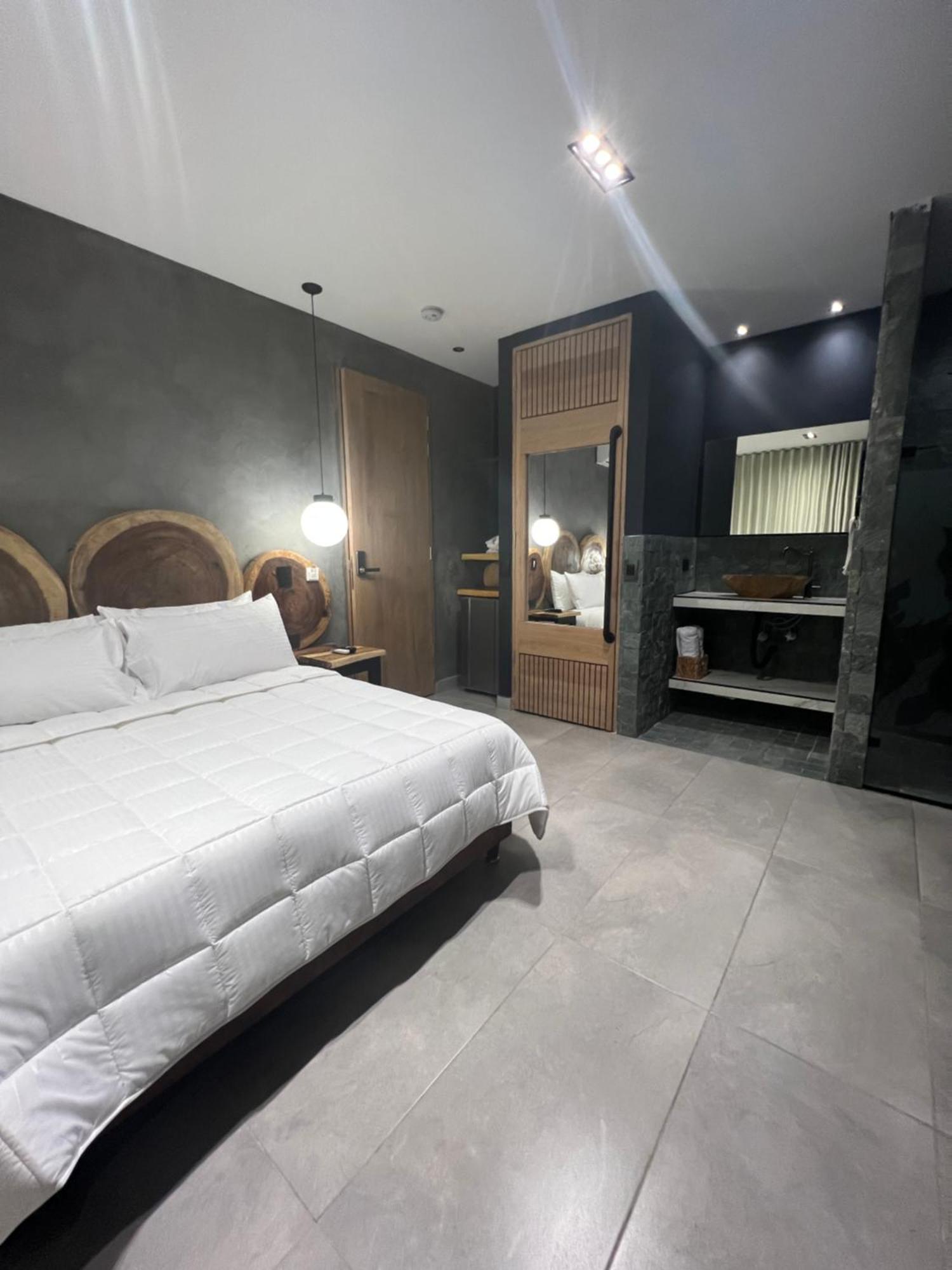 Zelva Negra Hotel Medellín
