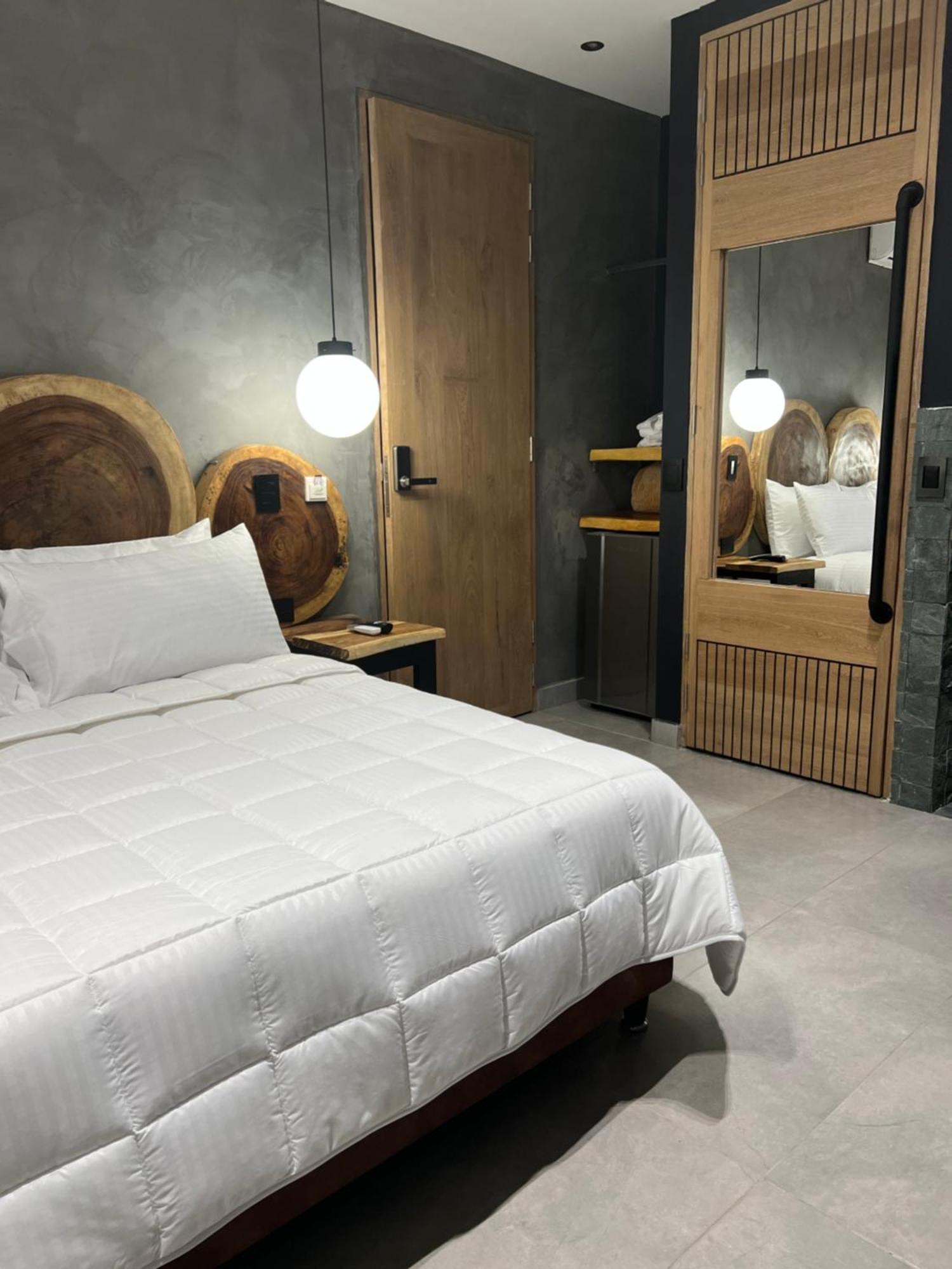 Hotel Zelva Negra