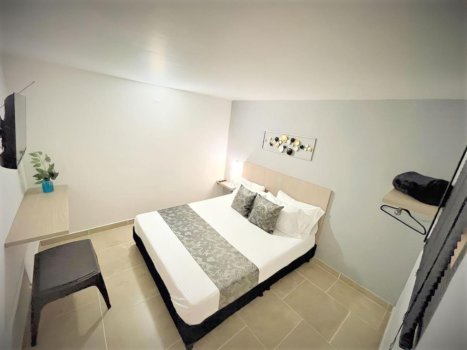 12 Nights Medellín