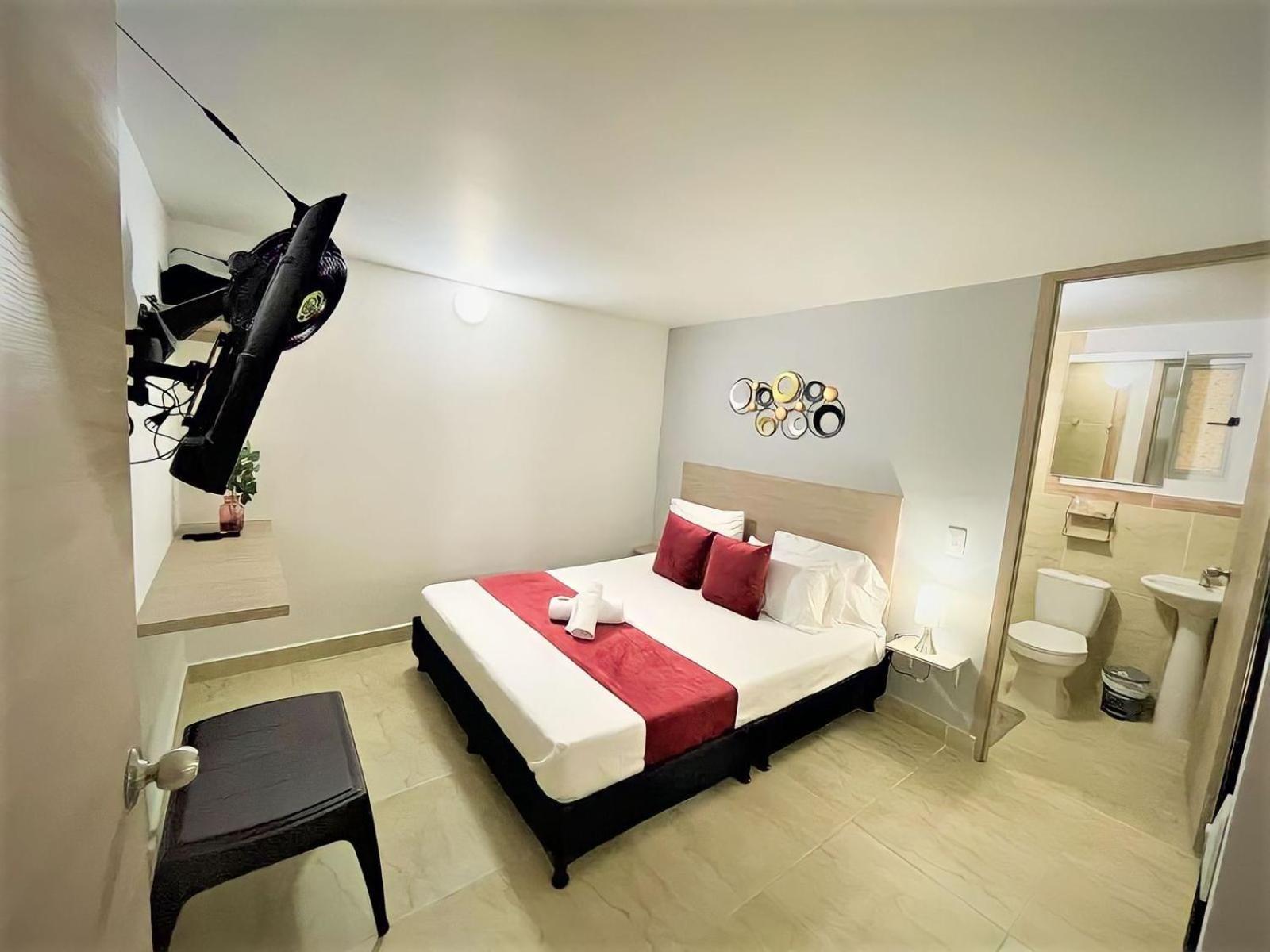 12 Nights * Medellín