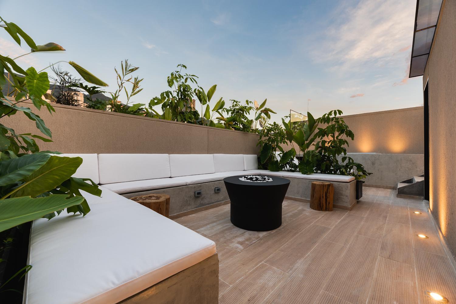 Nakua & Work Hotel 4*