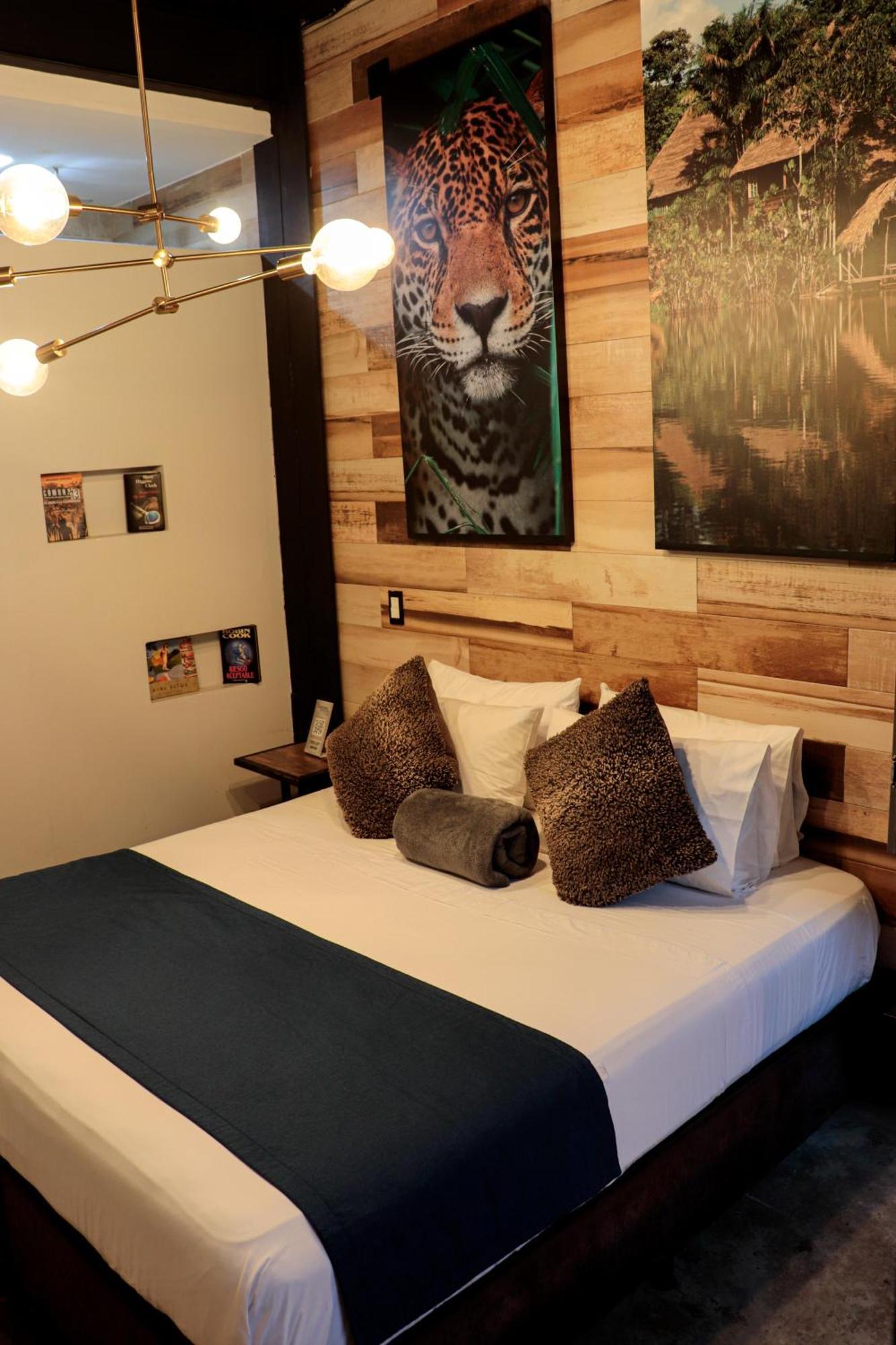 Lleras Park Concept Hotel 2*