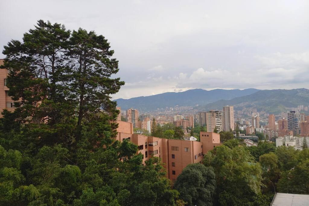 Medellin, Poblado. Perfect For Travel And Work. Medellín