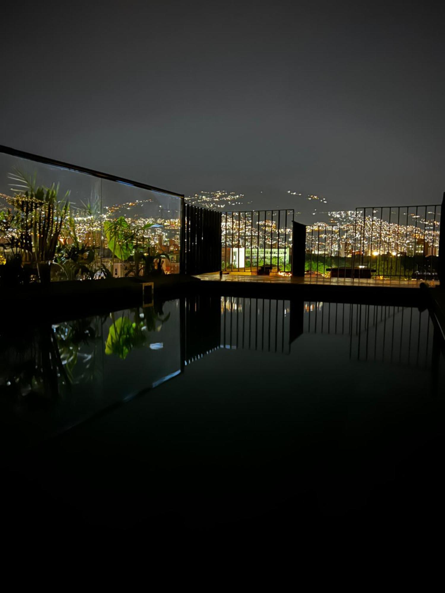 Hotel Patios Cool Living