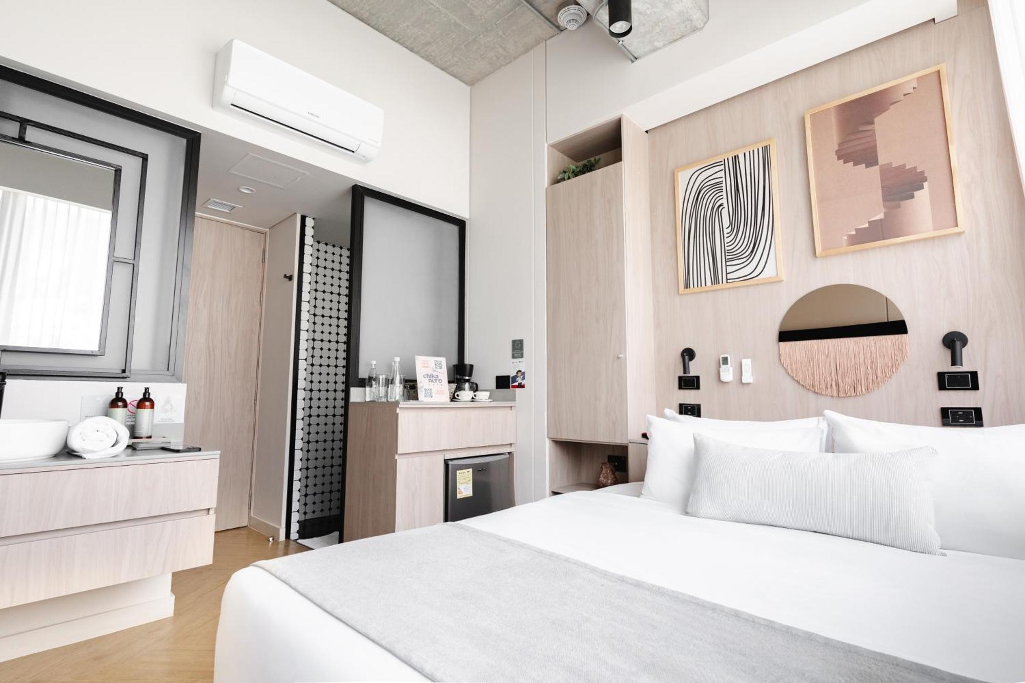 Nakua & Work Hotel