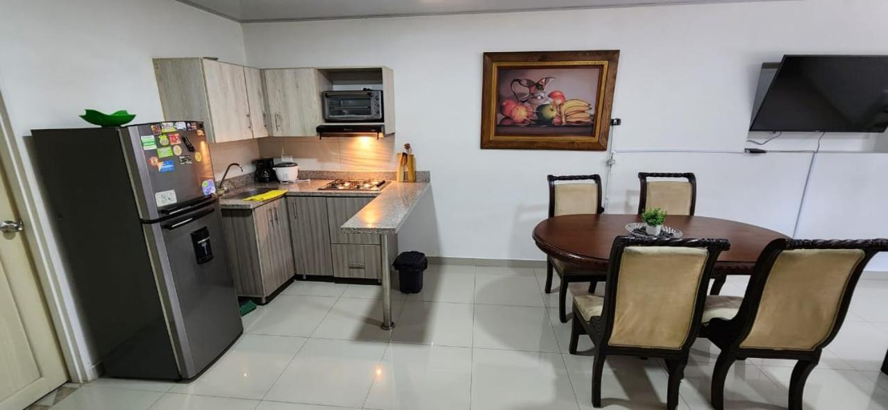 Casa Laureles 2do Parque Apartamento