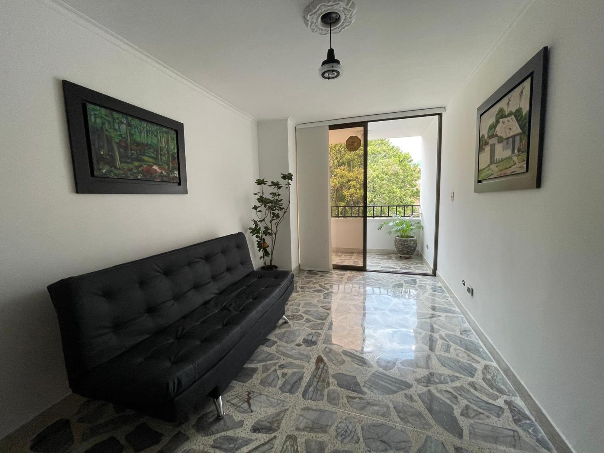D Casa Hogar, Iluminado Y Tranquilo Con Amenidades Nuevas * Medellín