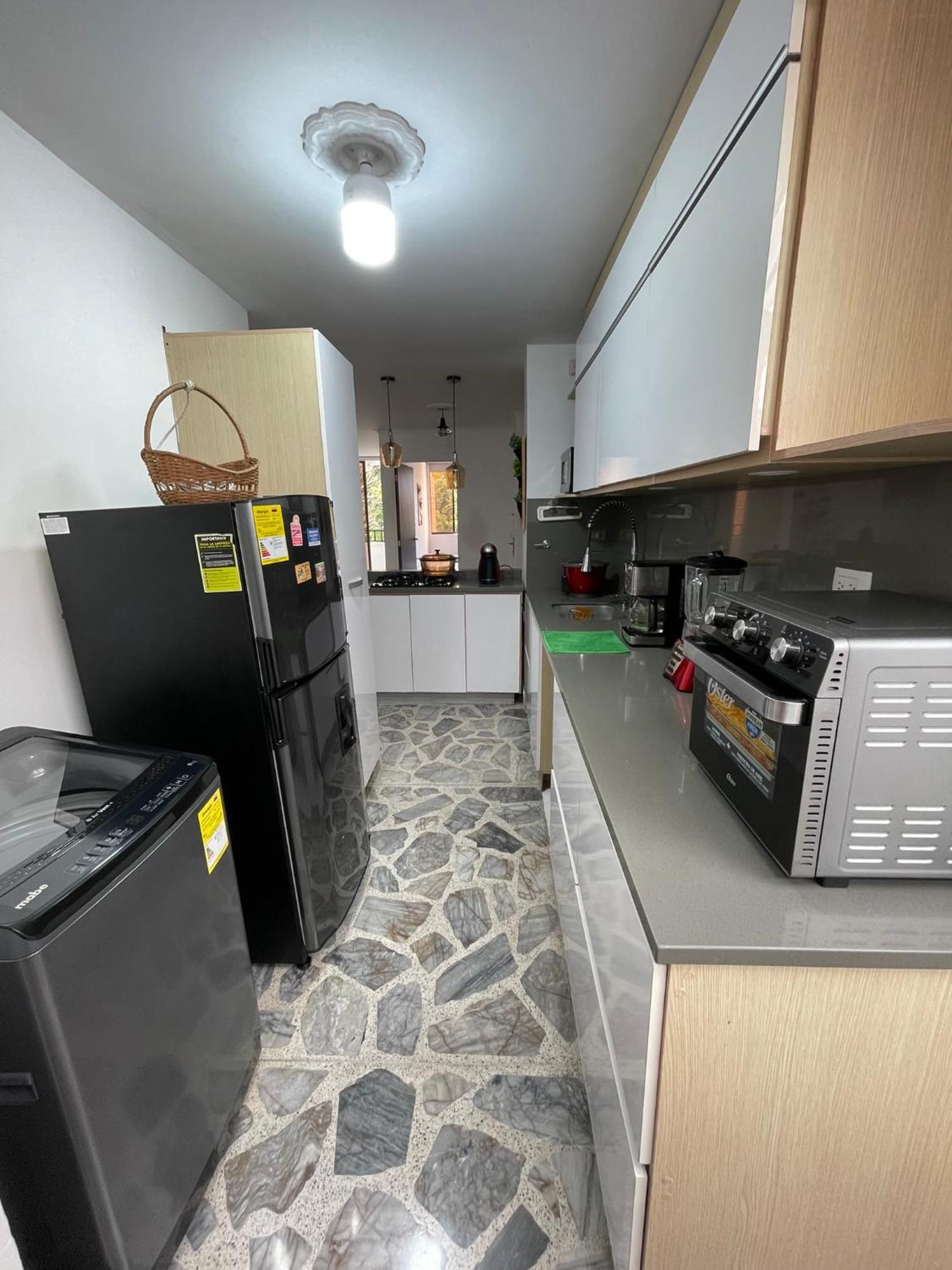 Apartamento D Casa Hogar, Iluminado Y Tranquilo Con Amenidades Nuevas