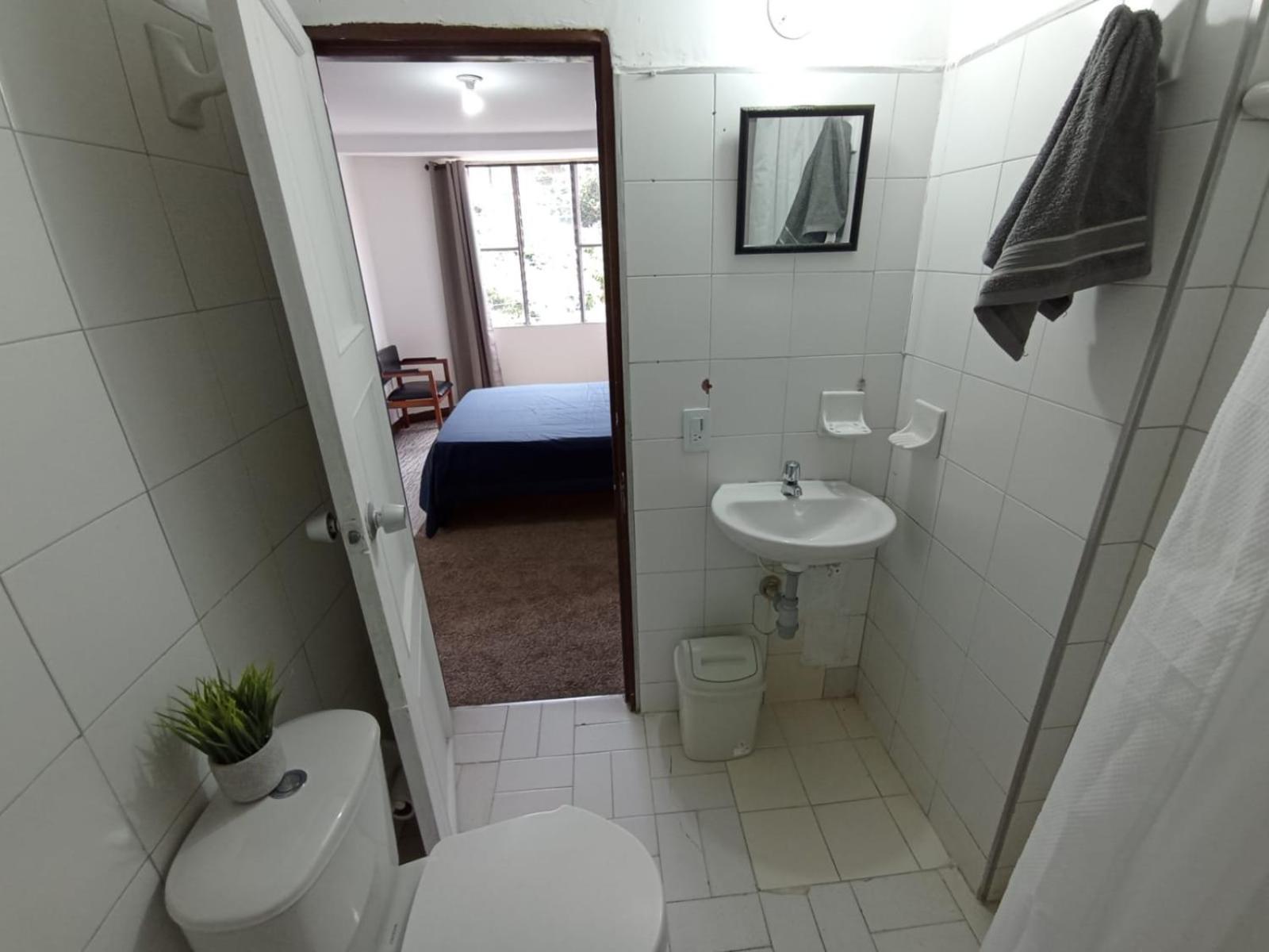Pensión Con Bano Privado Coliving Central Cerca A Plaza Mayor Cerro Nutibara Unicentro Medellín