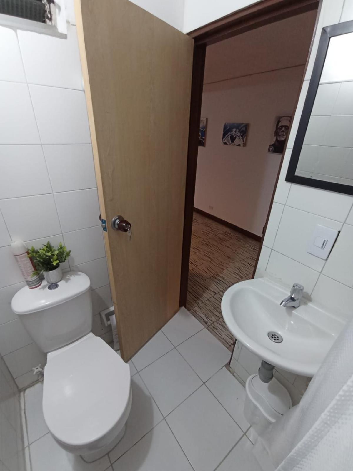Con Bano Privado Coliving Central Cerca A Plaza Mayor Cerro Nutibara Unicentro * Medellín