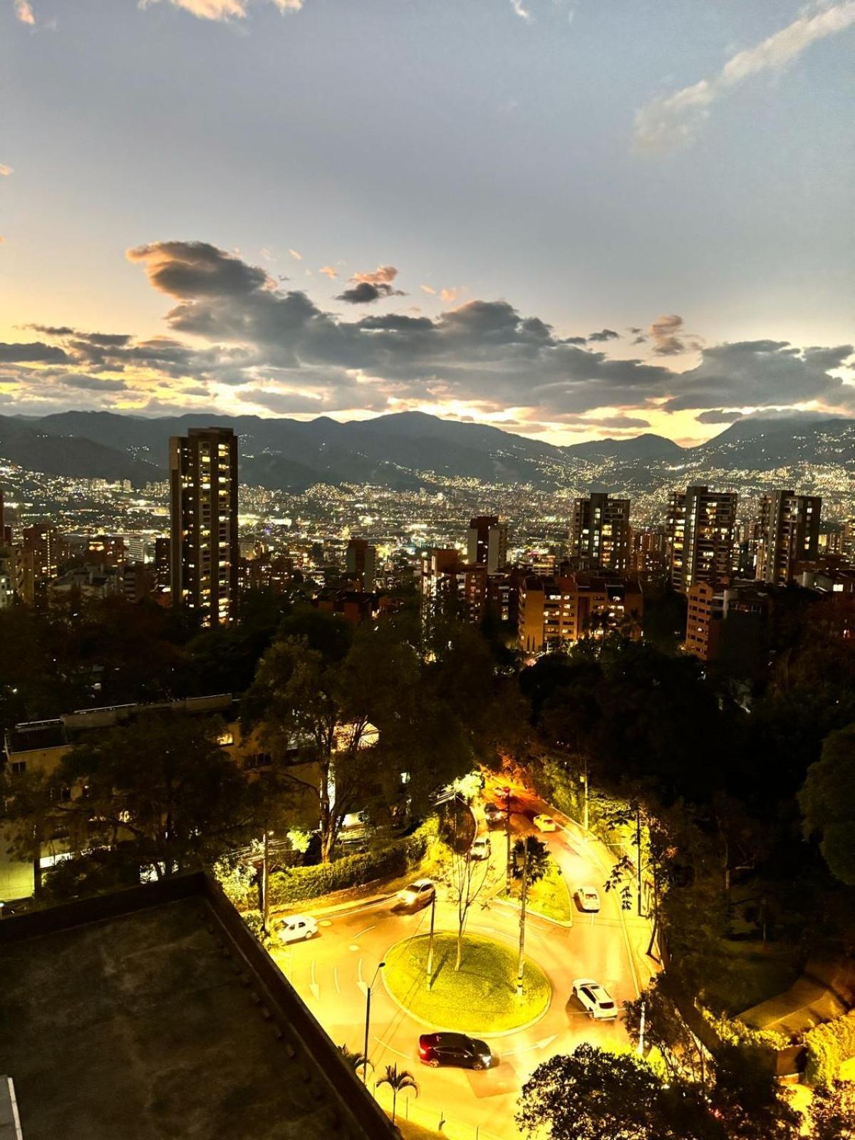 Beautiful Apartament, Total View Of The *