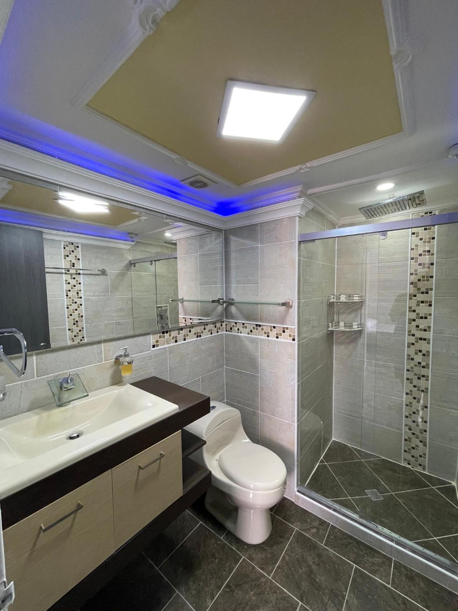 D Casa Hogar, Iluminado Y Tranquilo Con Amenidades Nuevas * Medellín