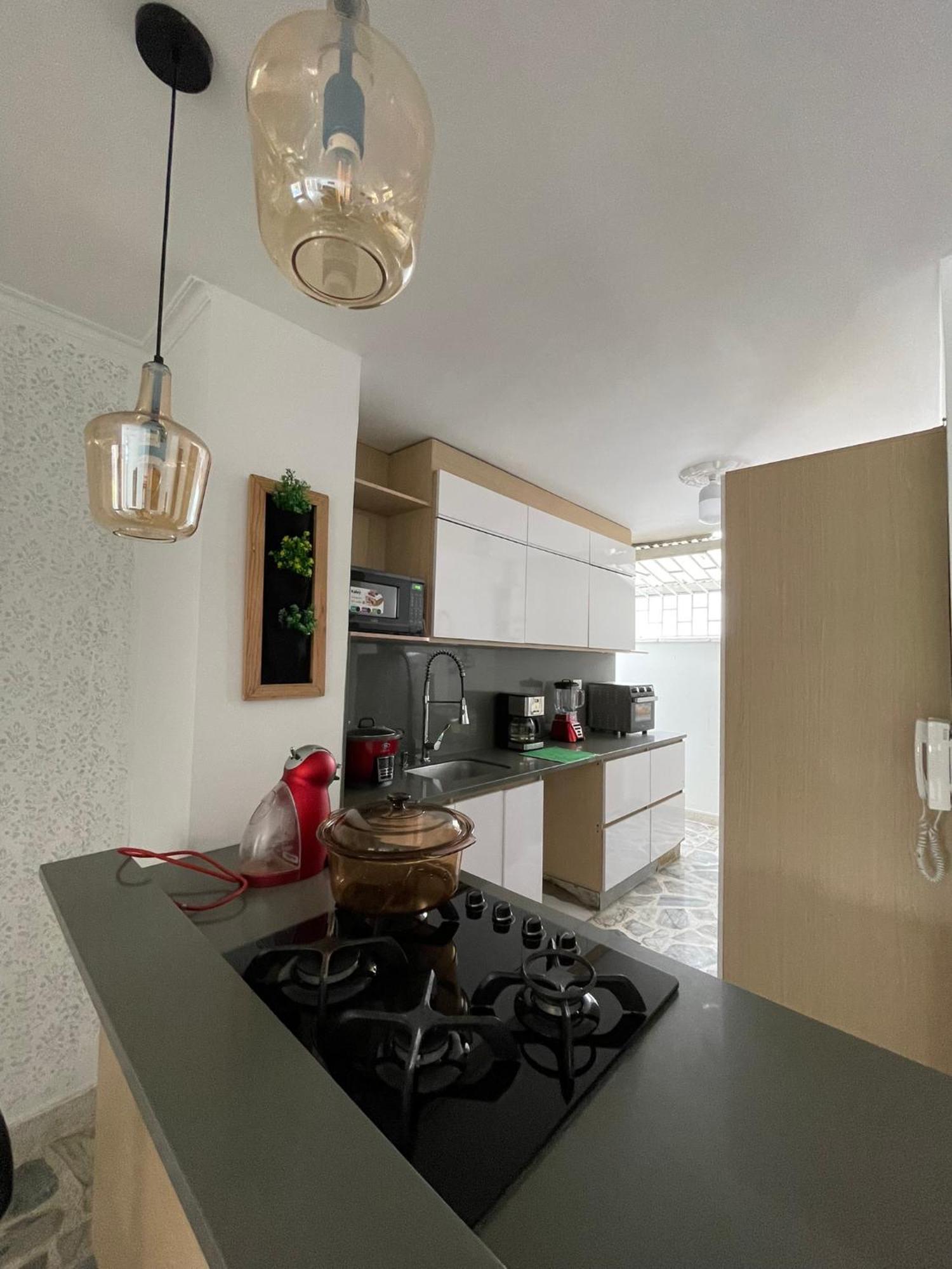 D Casa Hogar, Iluminado Y Tranquilo Con Amenidades Nuevas