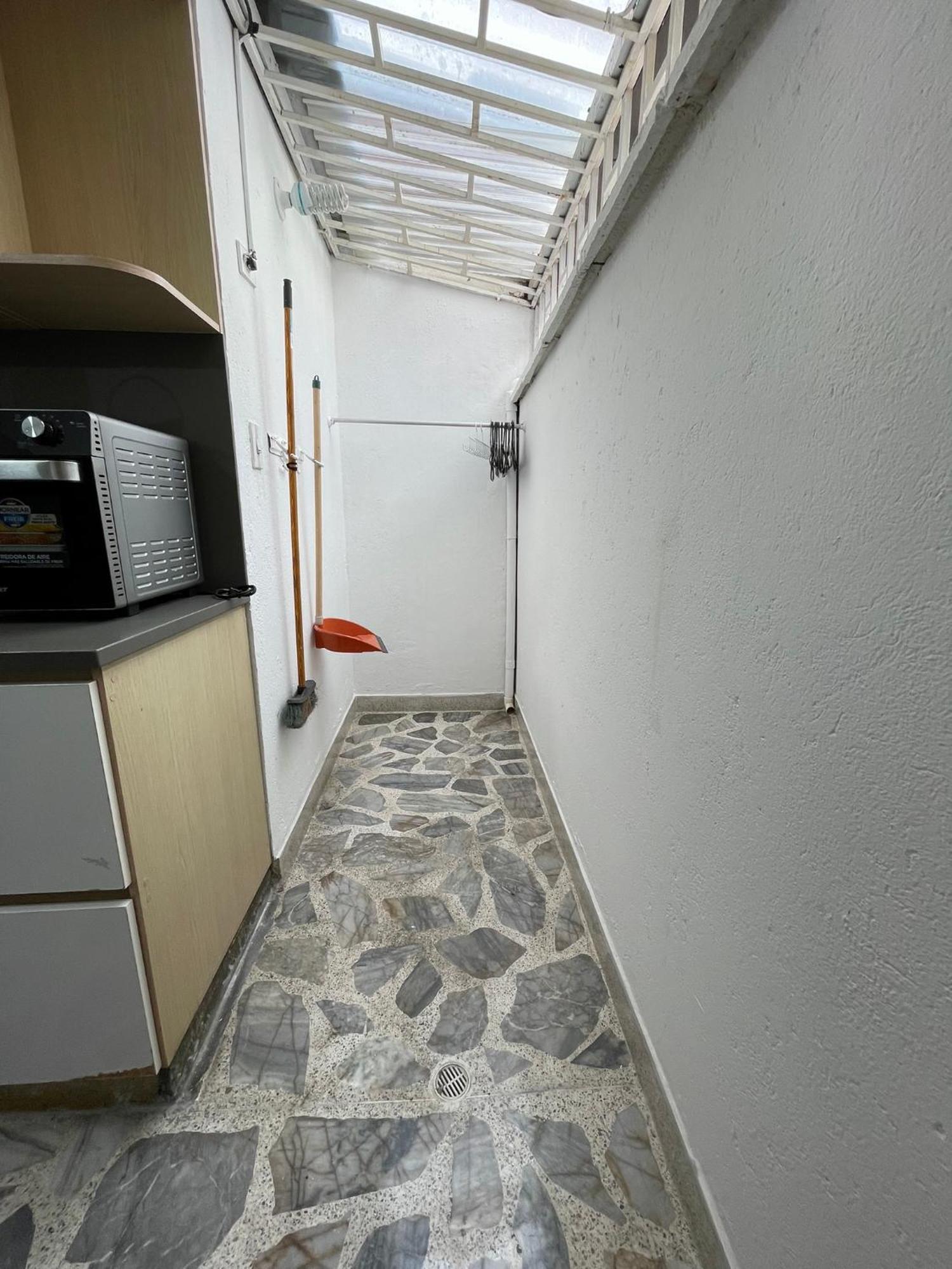 Apartamento D Casa Hogar, Iluminado Y Tranquilo Con Amenidades Nuevas