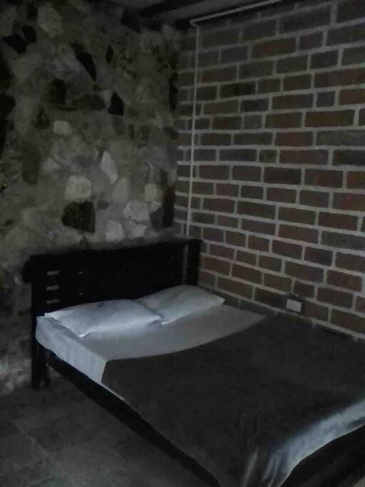 Wifi, 20 Personas, Chimenea, Cascadas, Naturaleza Medellín