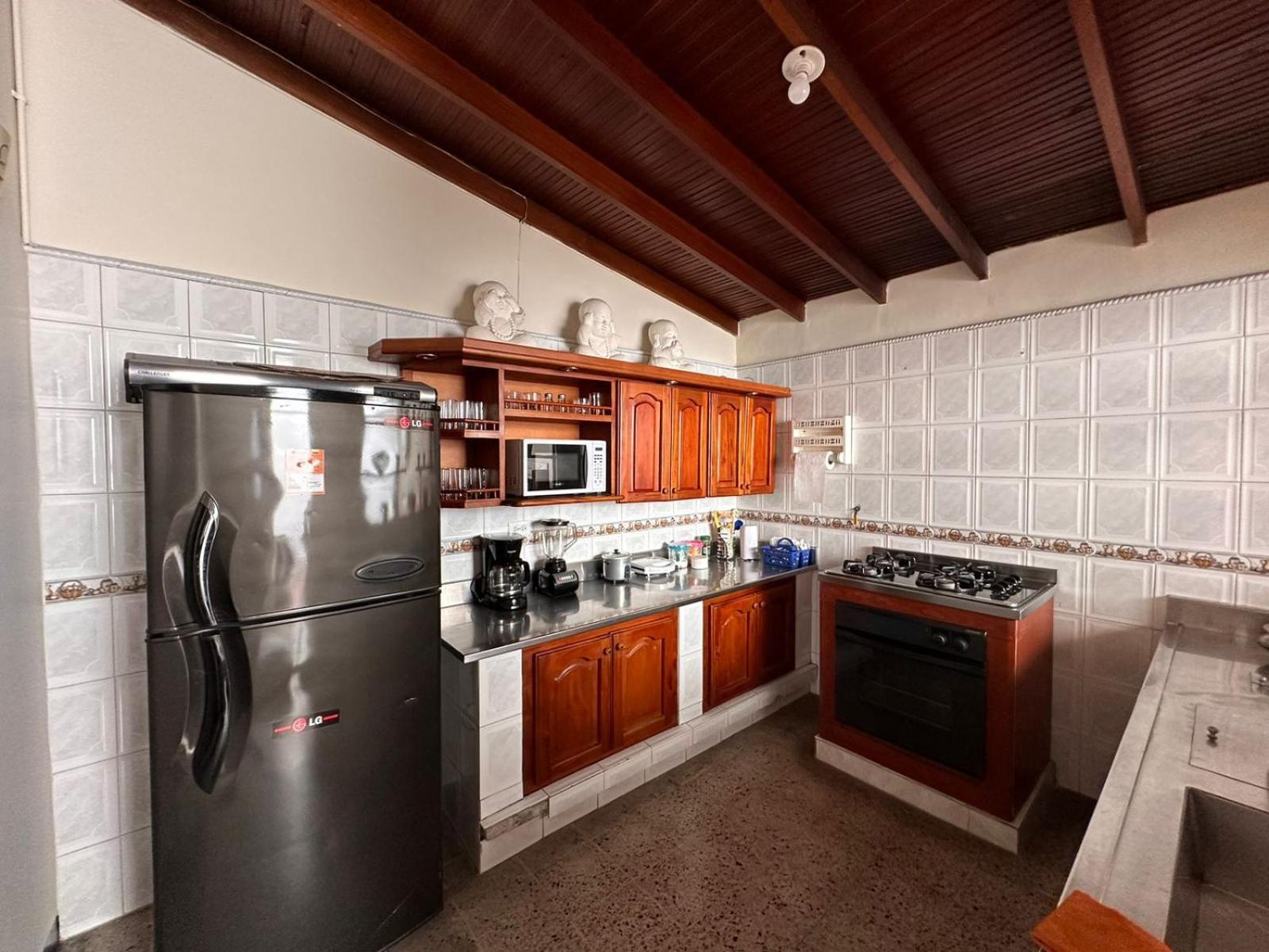 Apartamento Casa 16 Personas Laureles