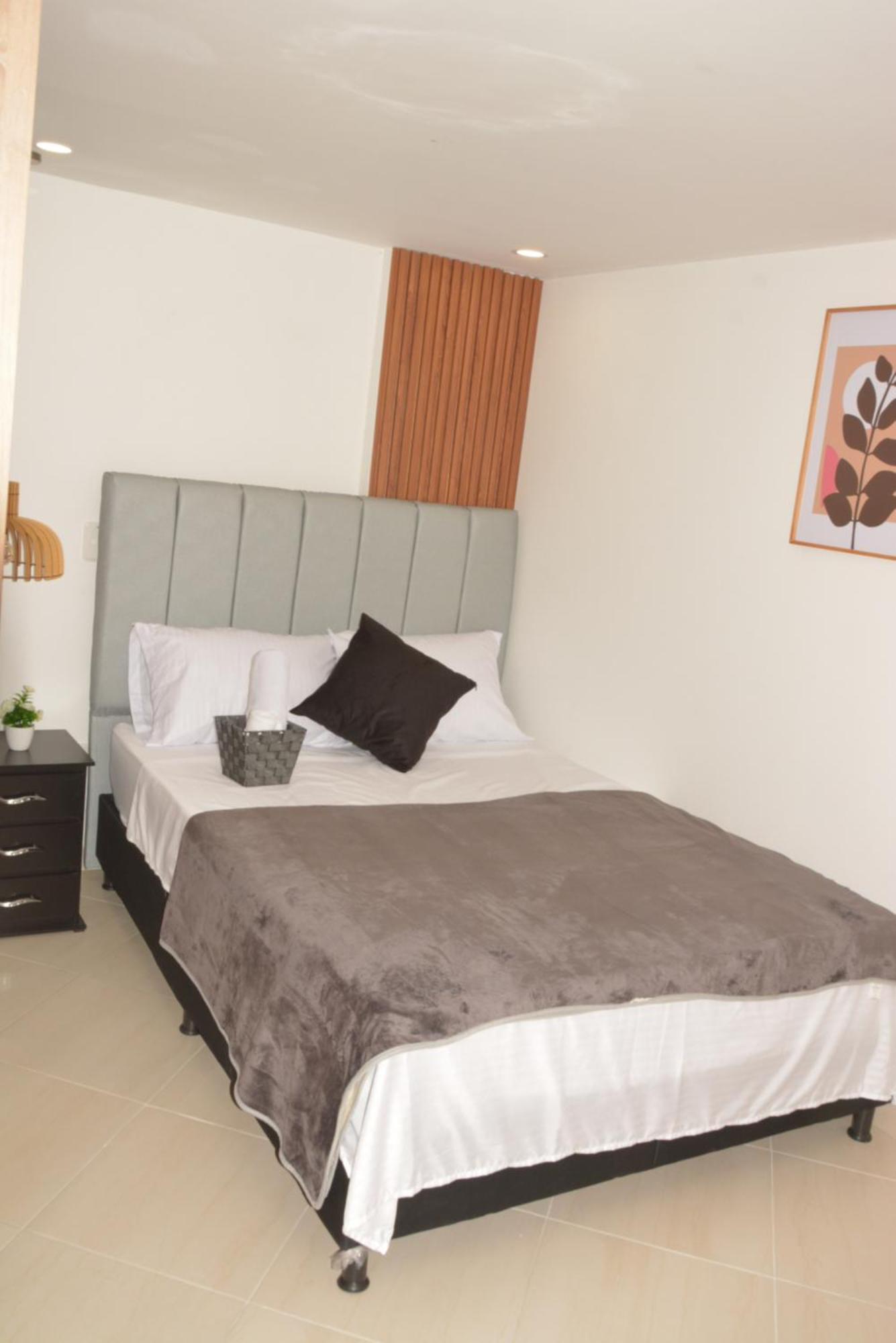 Moderno Y Centrico Con Impresionantes Vistas A La Montana Apartamento *