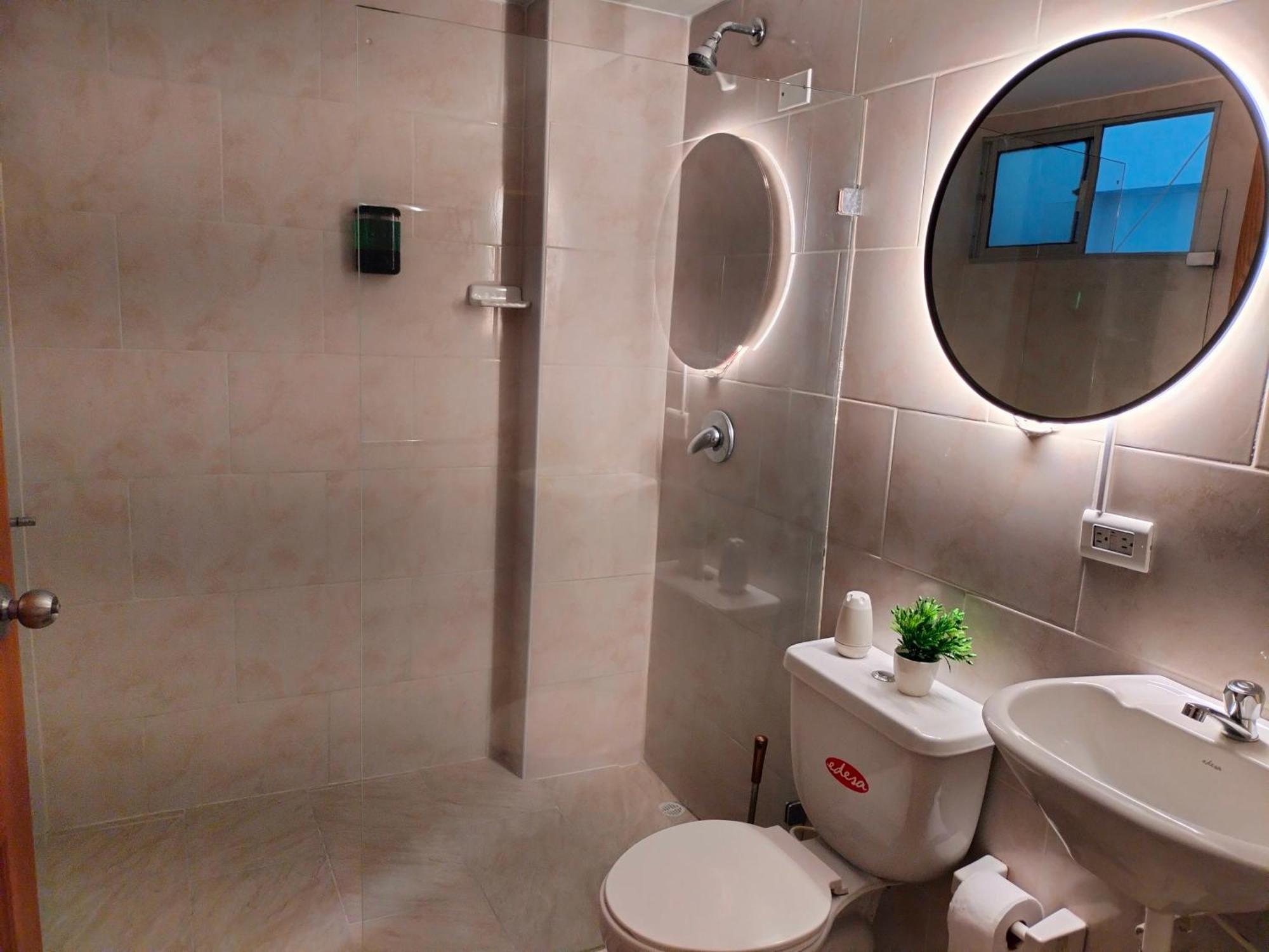 Exclusivo Apto Lujoso Central, Sereno Y Comodo Apartamento *