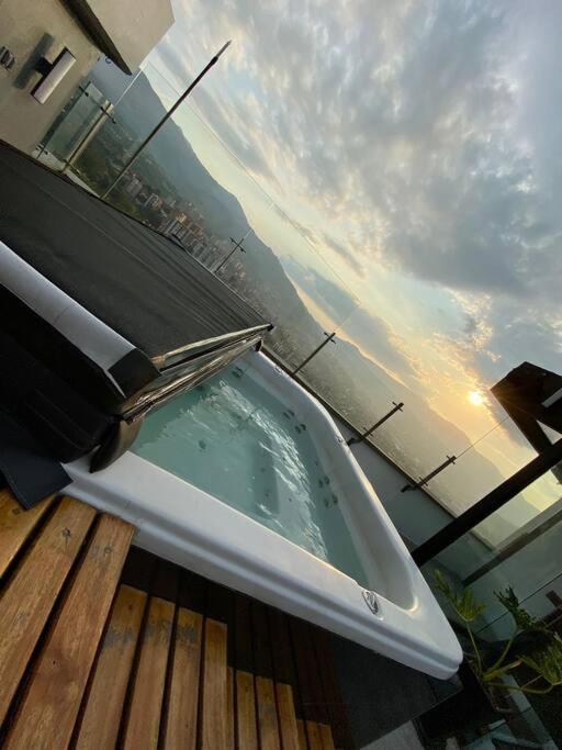 Penthouse Luxurytravelhome Poblado Apartamento