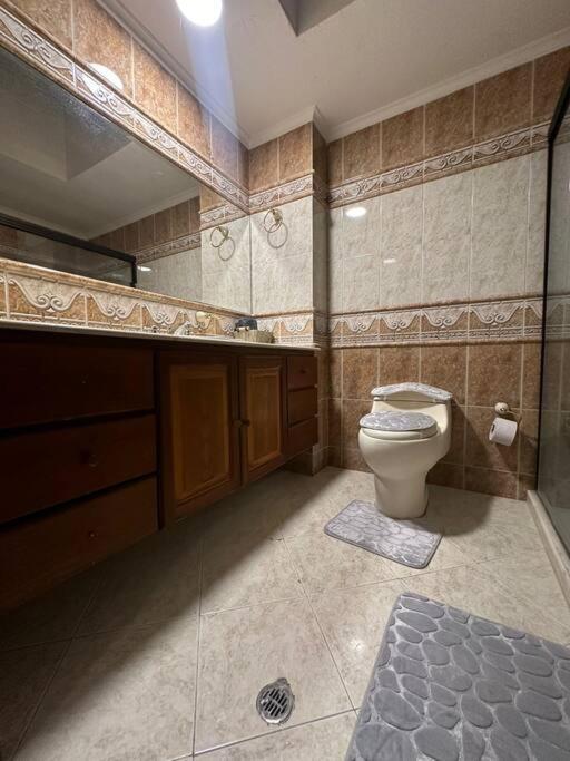 Luxury Penthouse Superb Location *