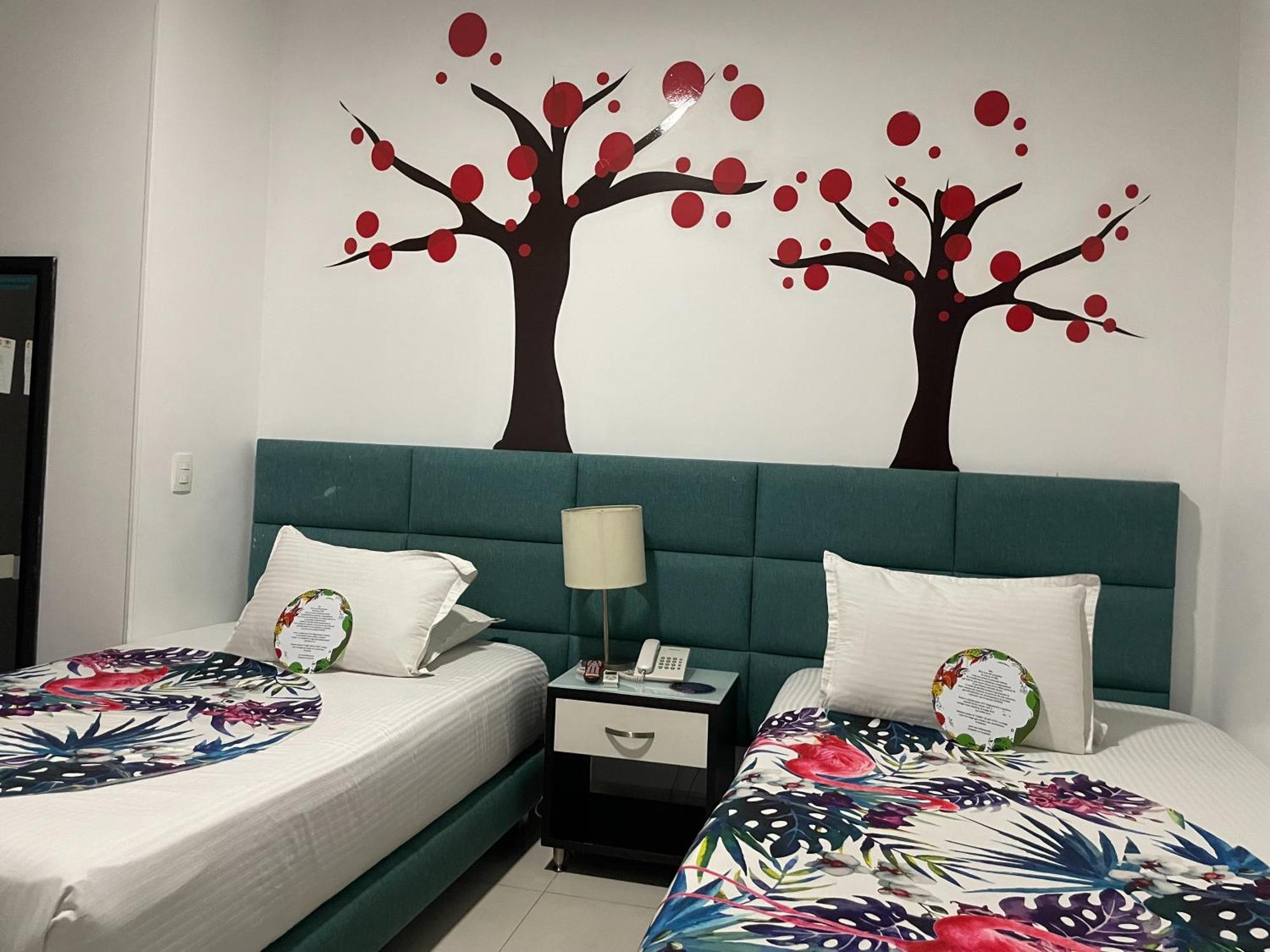 Bolivariana Plaza Hotel 4*