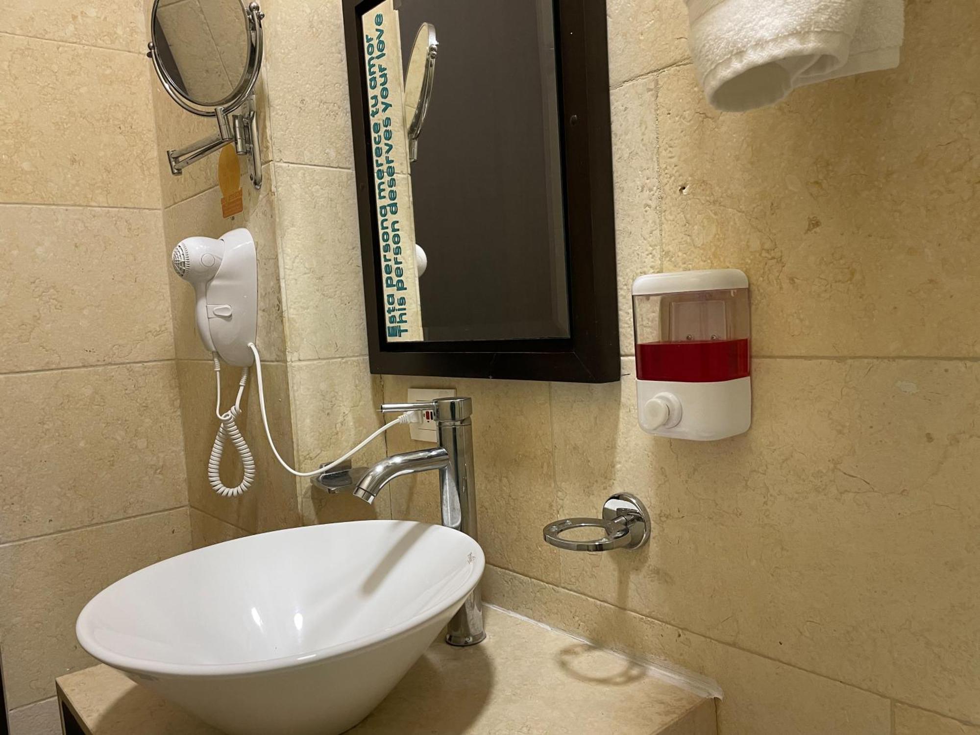 Hotel Bolivariana Plaza Medellín